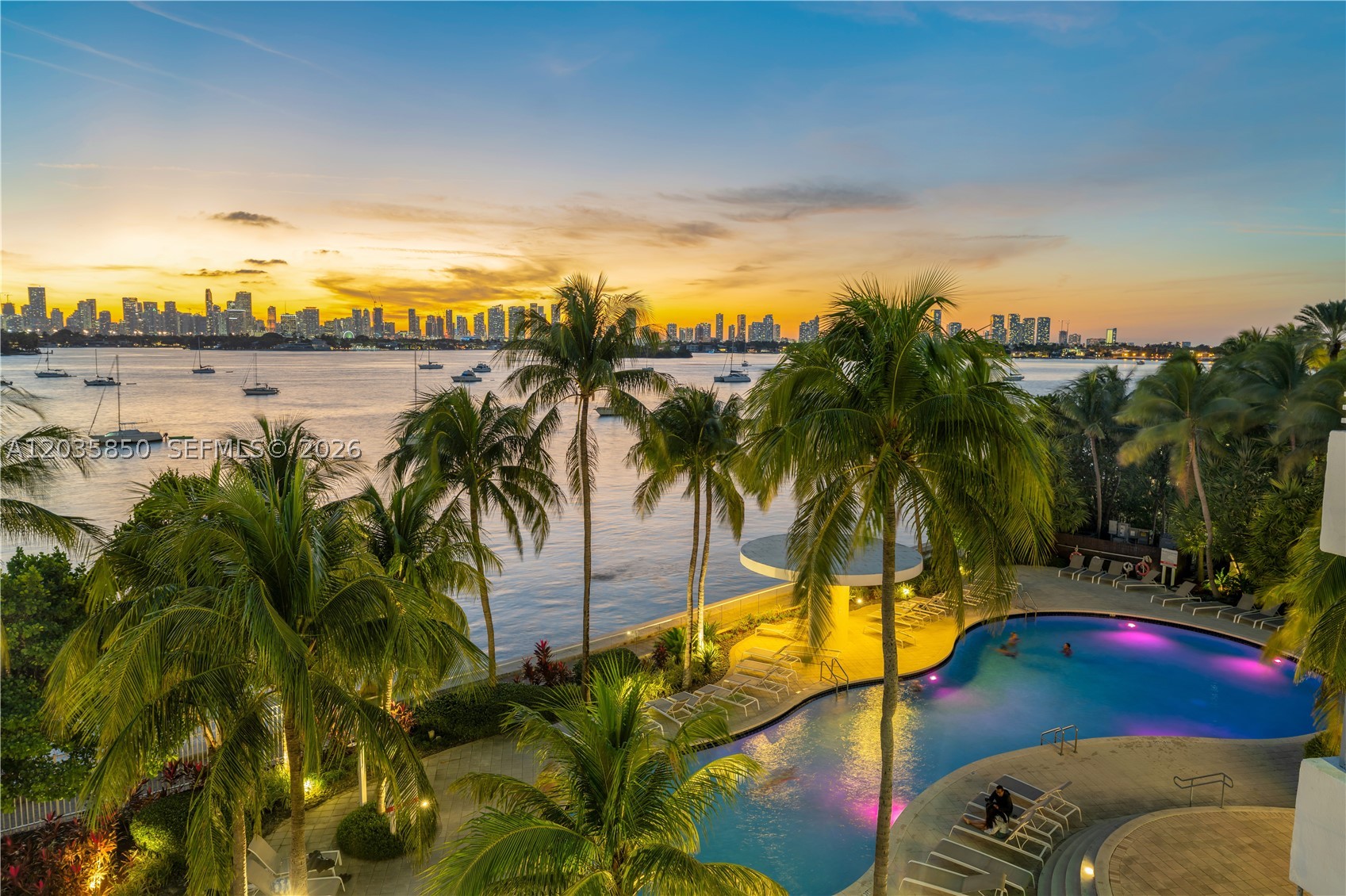 image The Waverly at South Beach0
