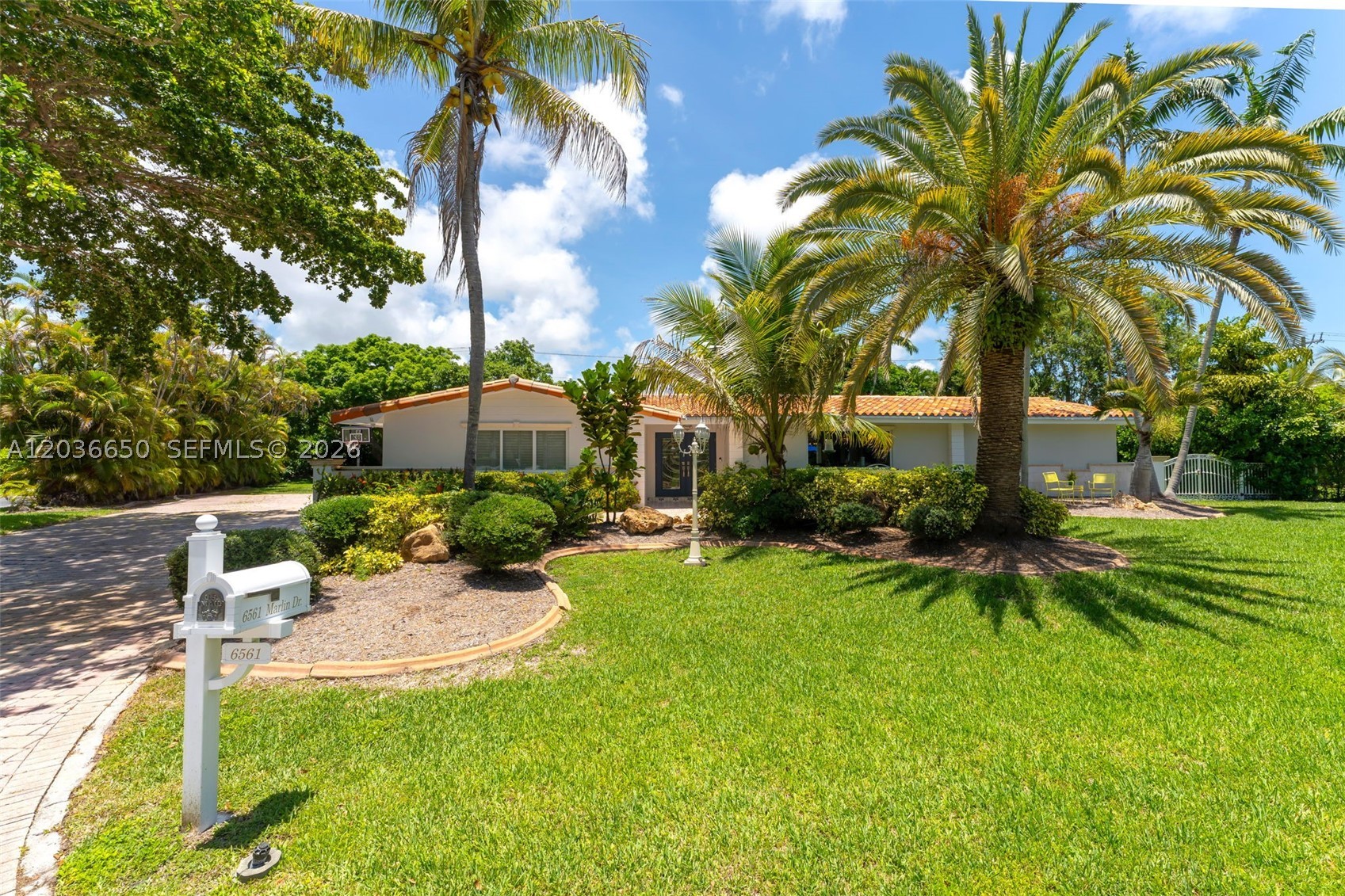 6561 Marlin Dr