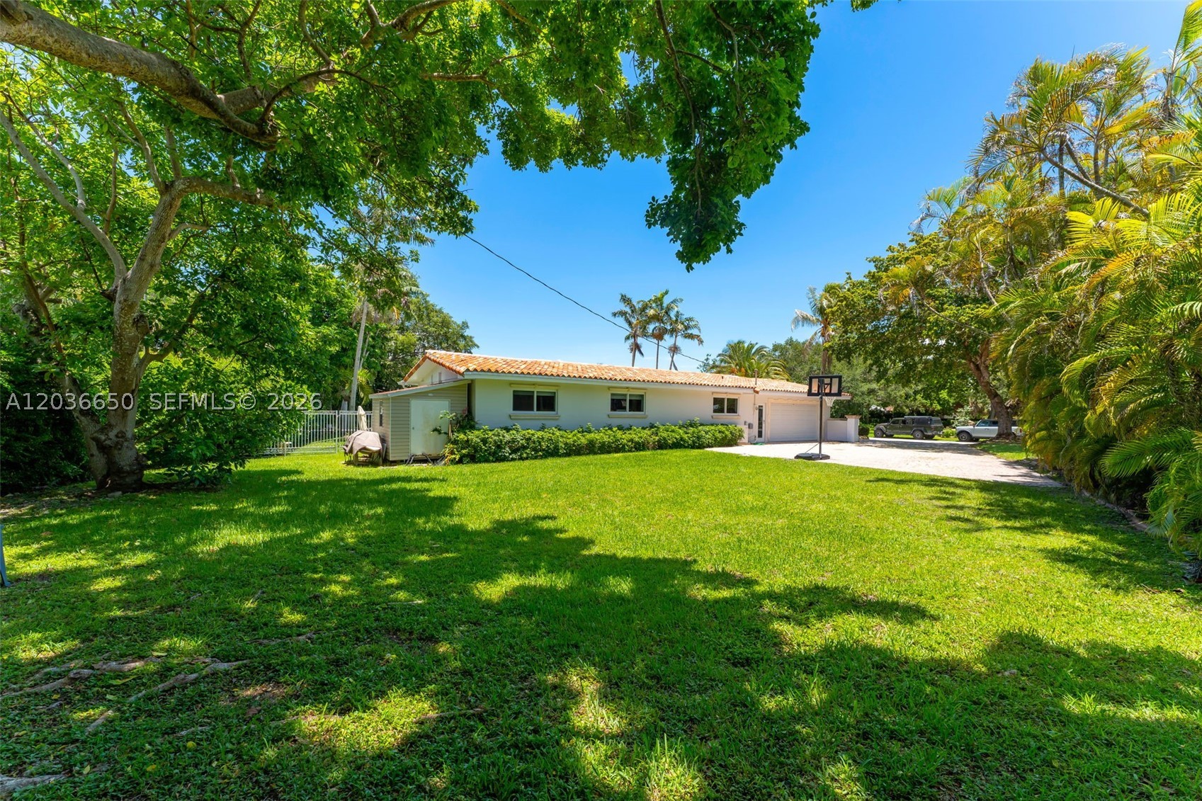 6561 Marlin Dr Coral Gables, FL 33158