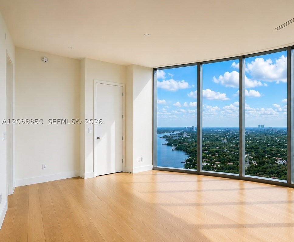 175 SE 25th Rd #3103 Miami, FL 33129