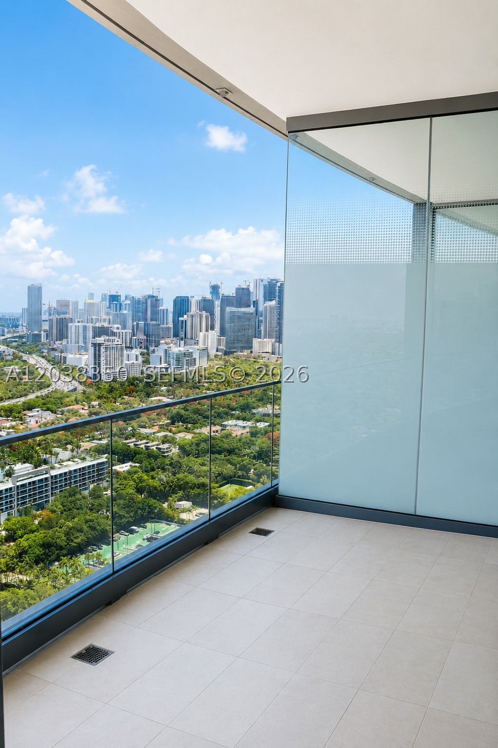 175 SE 25th Rd #3103 Miami, FL 33129