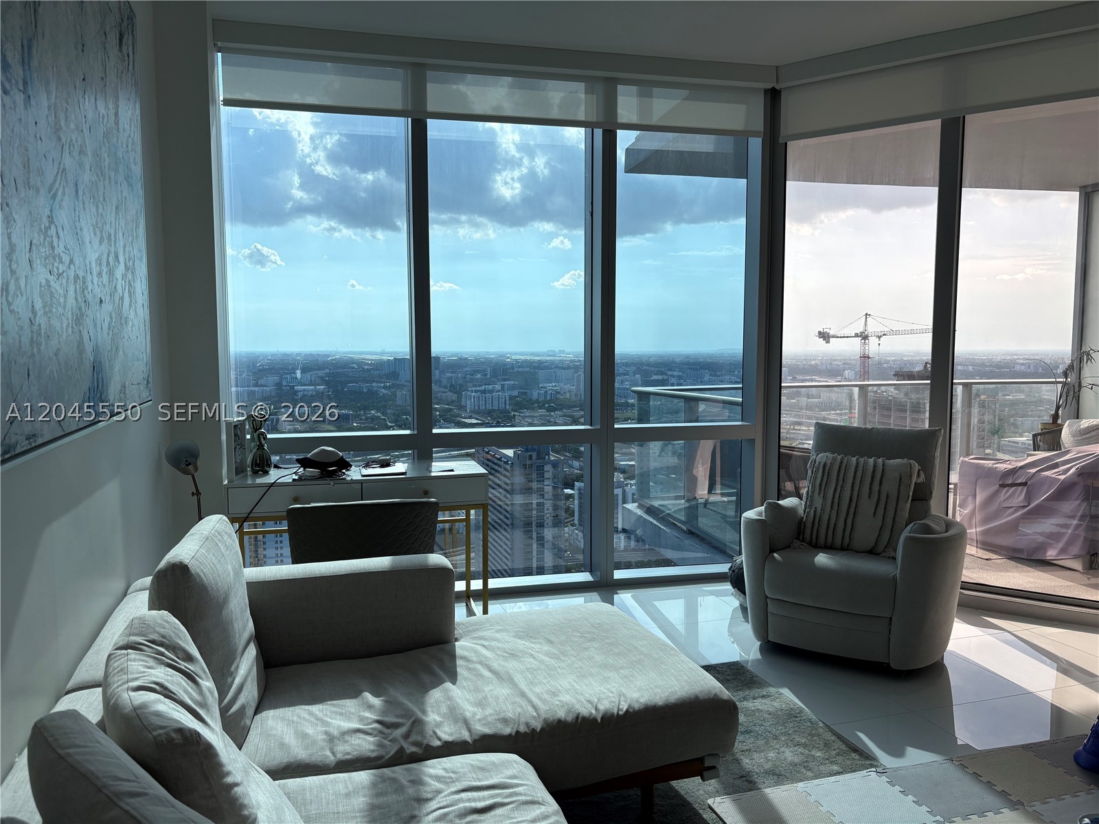 image Paramount Miami Worldcenter0