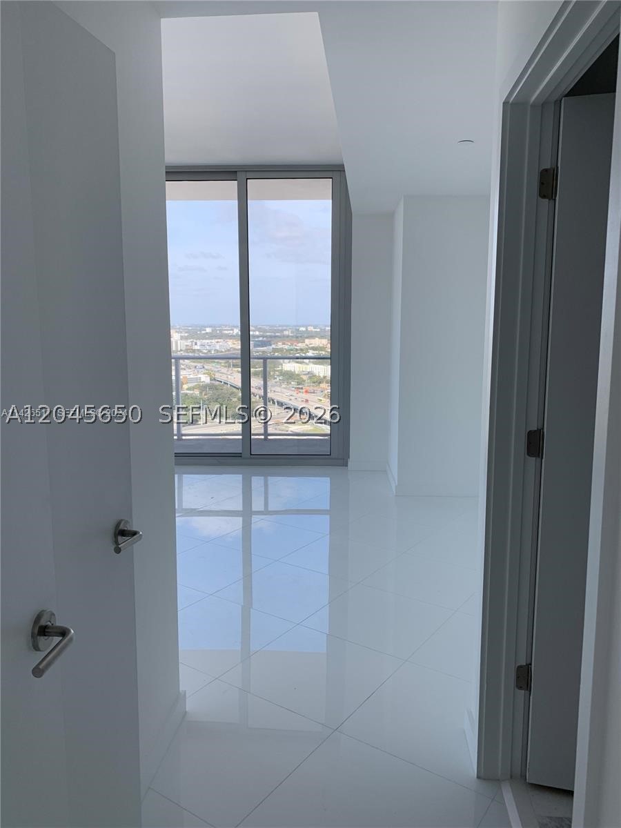 image Paramount Miami Worldcenter10