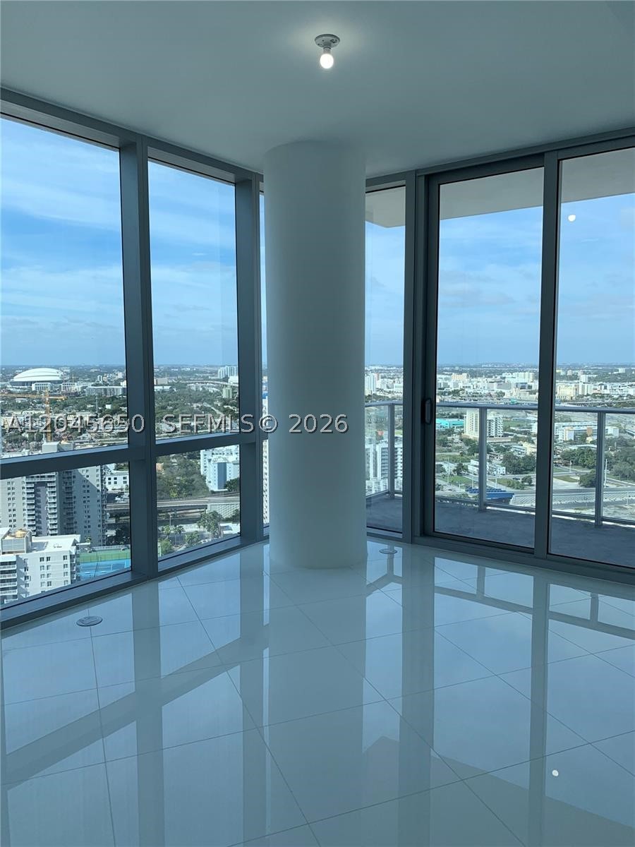 image Paramount Miami Worldcenter11