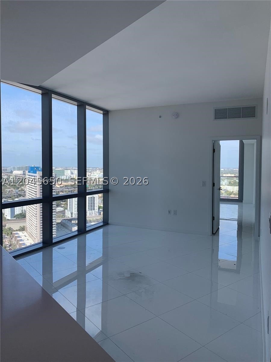 image Paramount Miami Worldcenter5