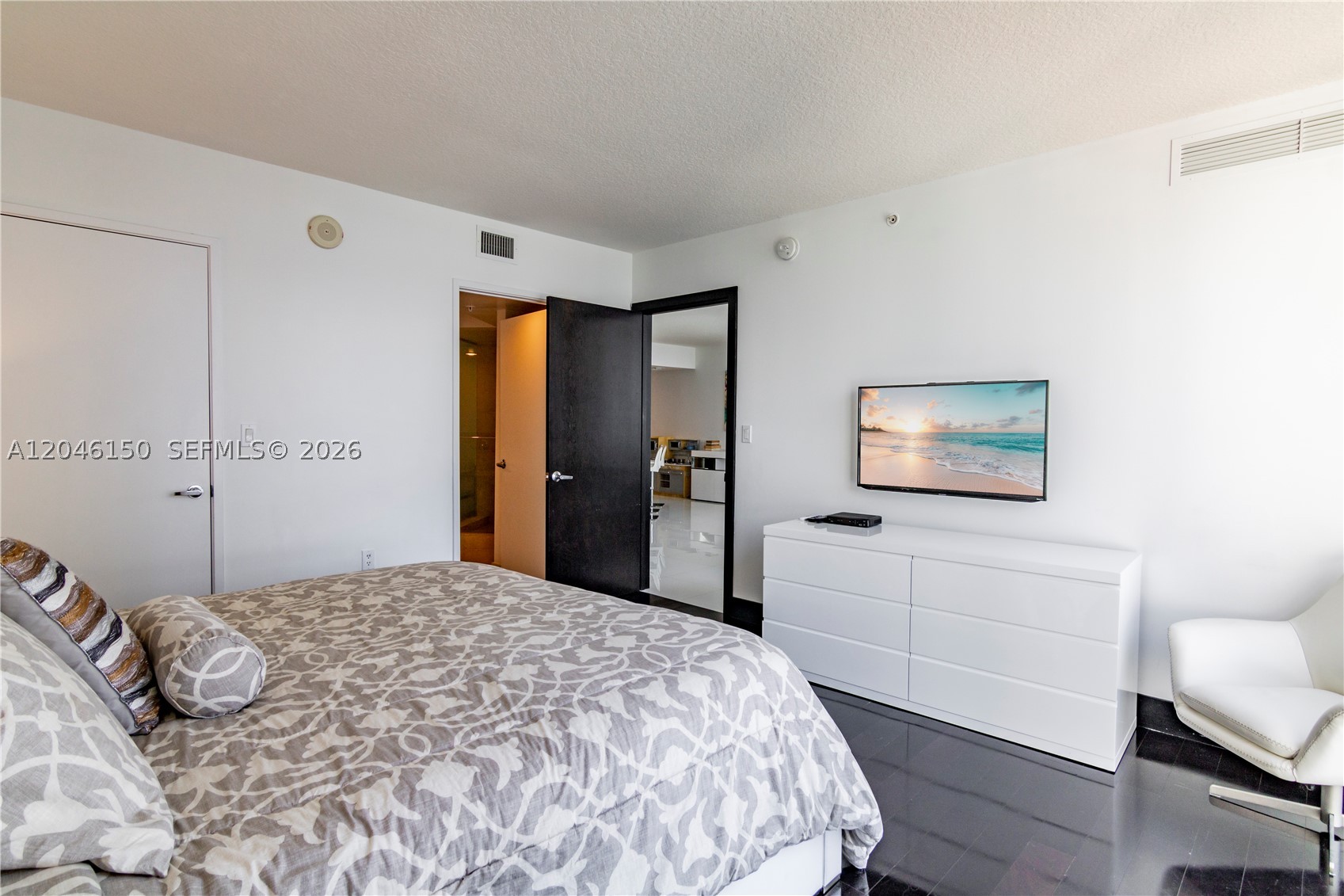 image St Tropez Sunny Isles10