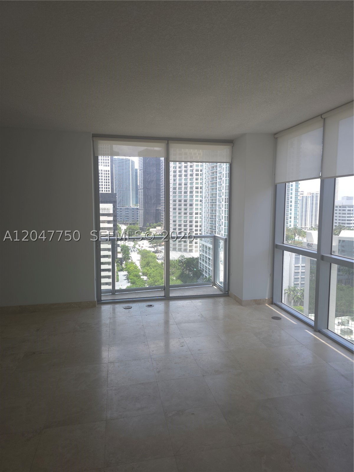 image 1060 Brickell - 10602