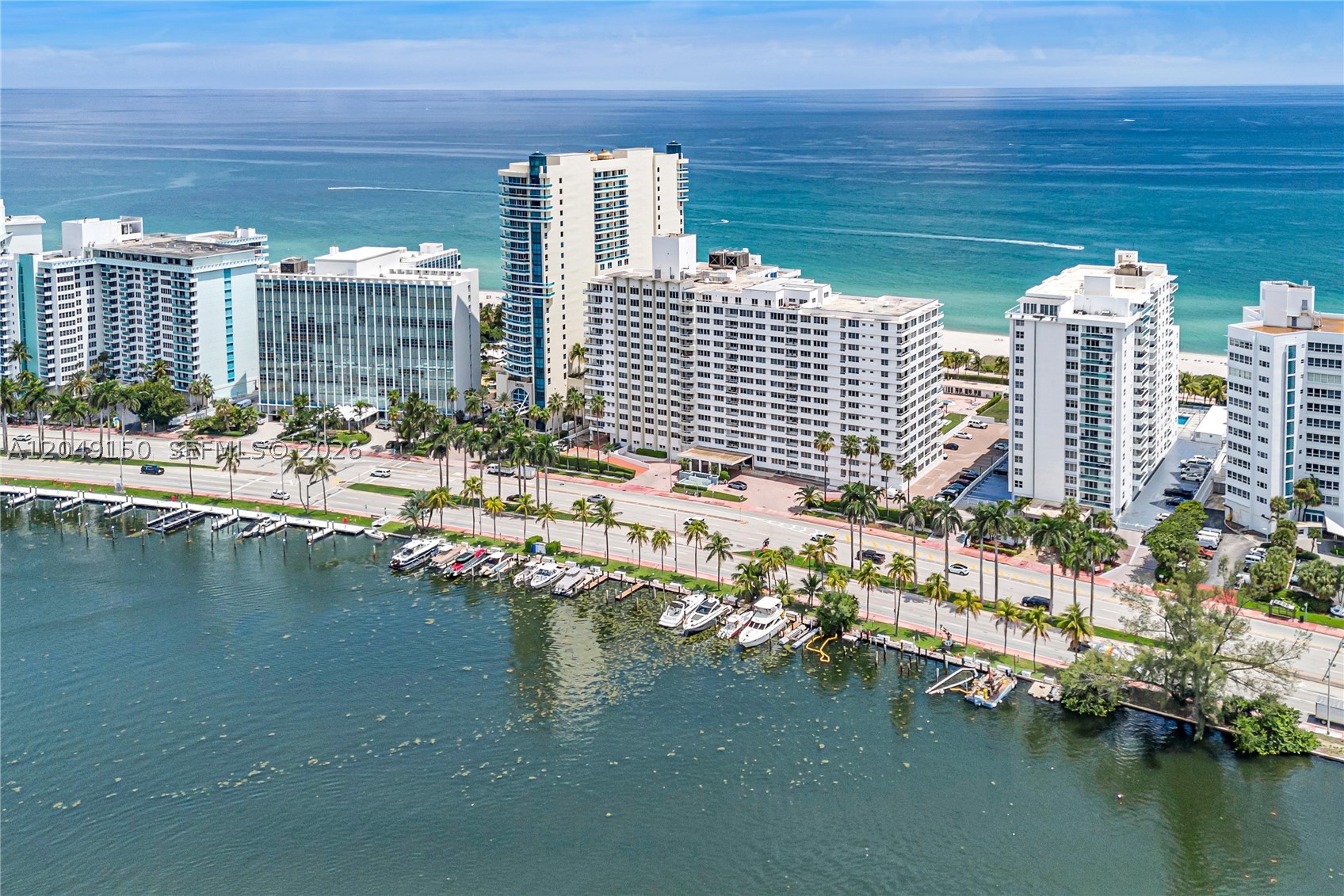5005 Collins Ave #509