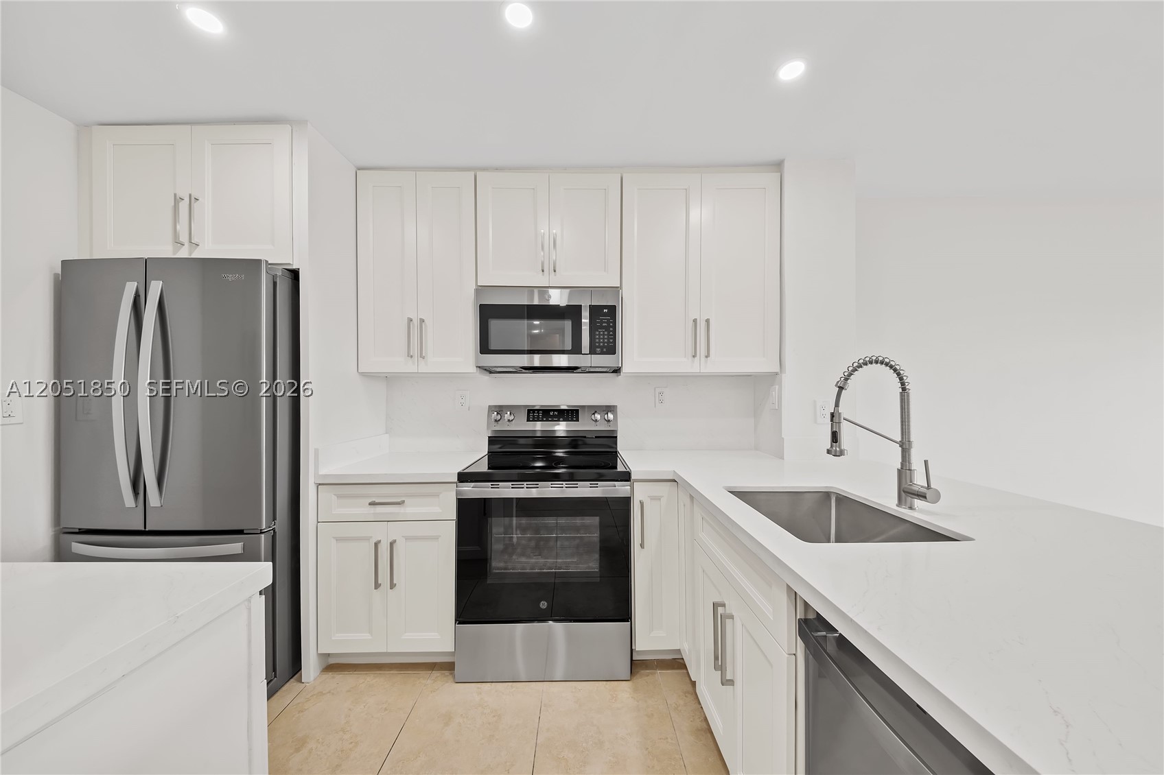7900 Camino Cir #406