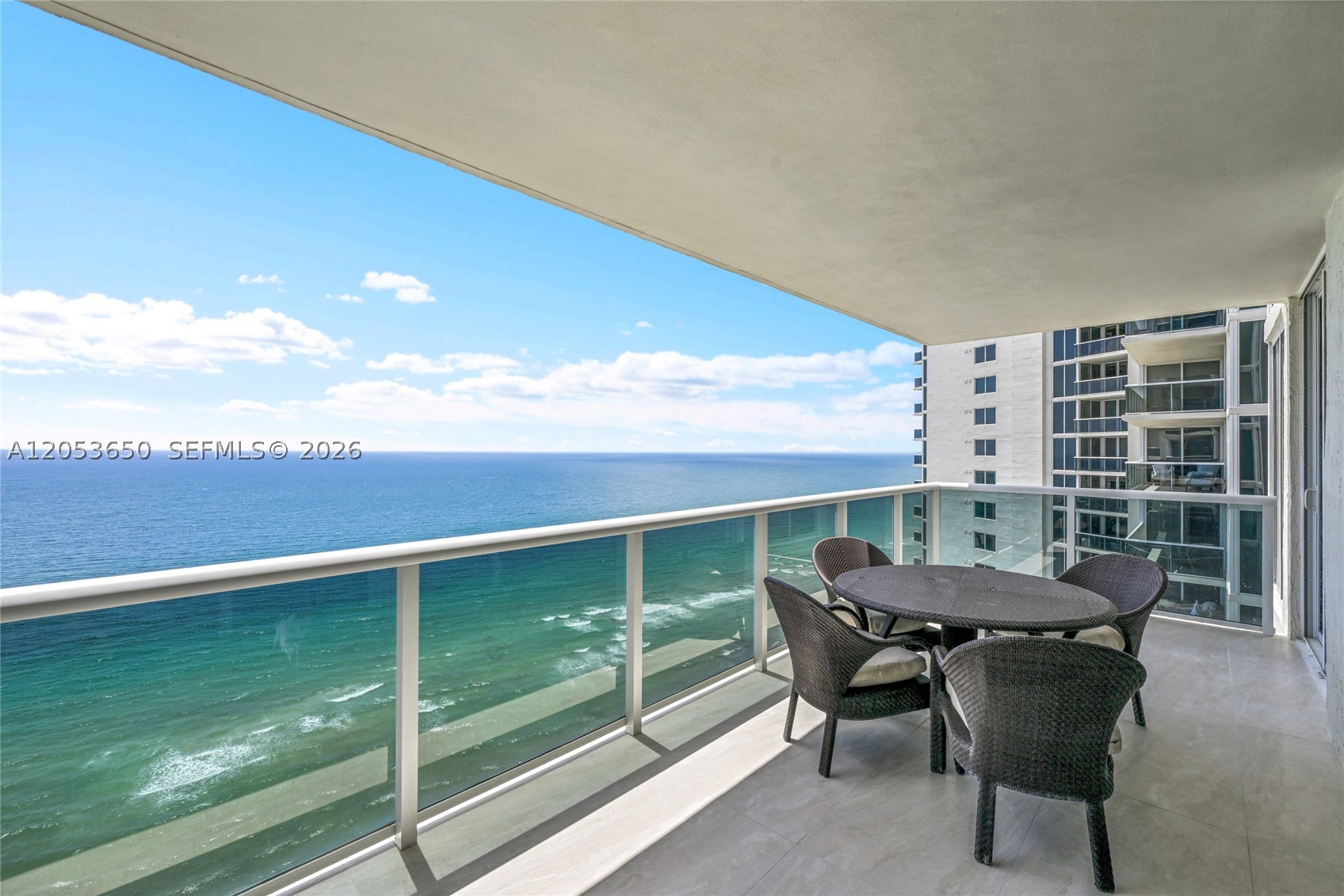 19111 Collins Ave #2704