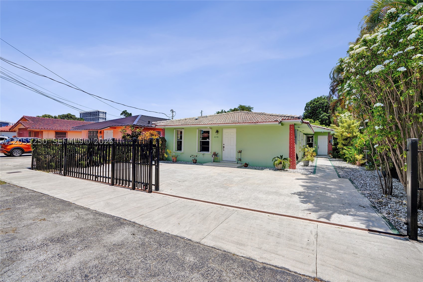 3170 SW 26th St