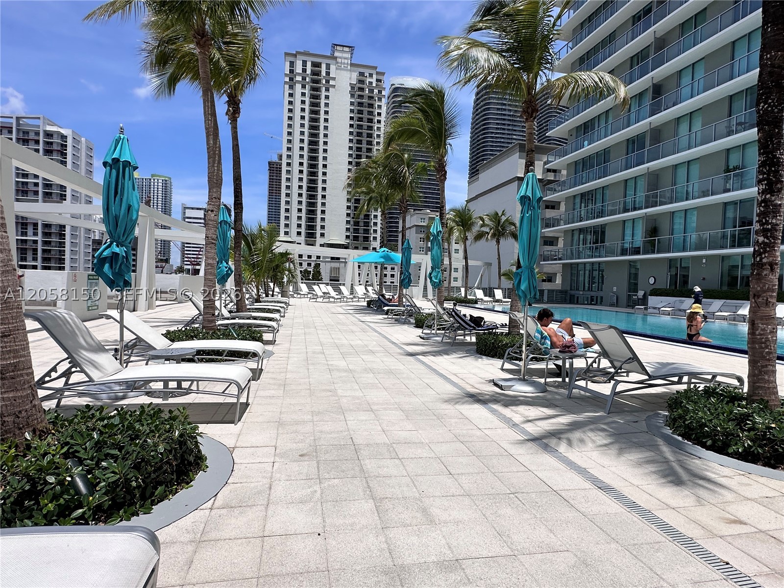 image Axis on Brickell North37