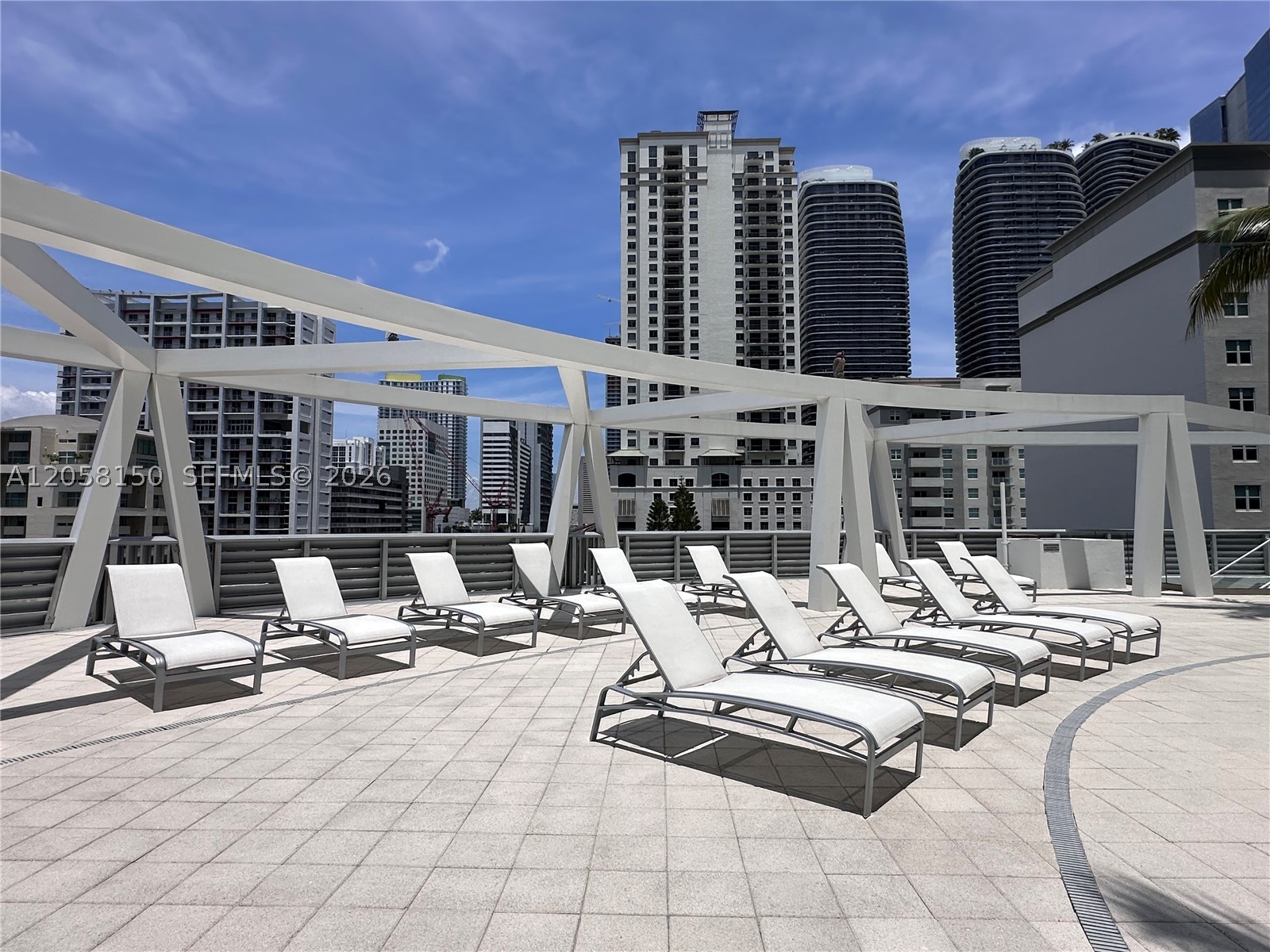 image Axis on Brickell North39