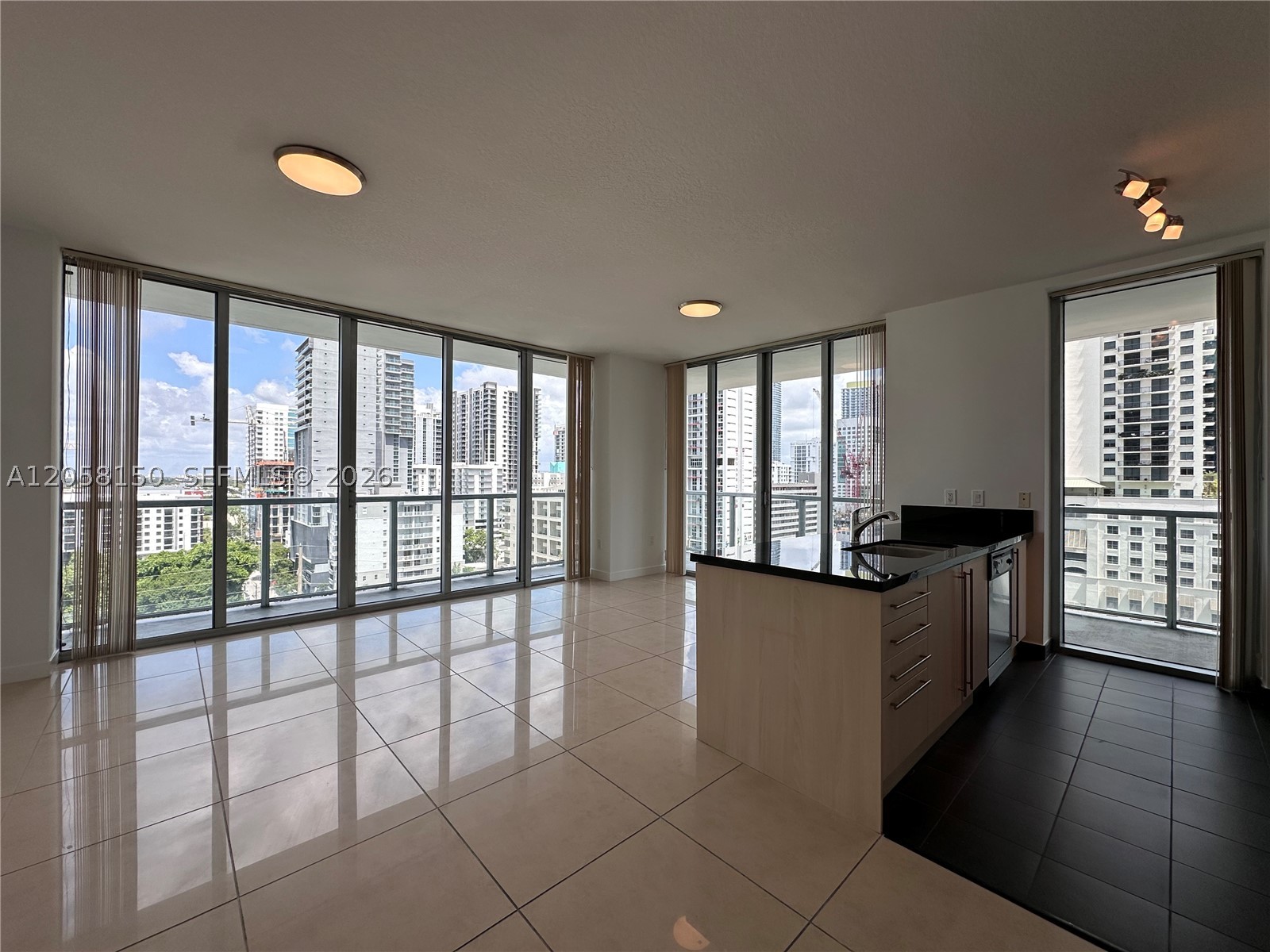 image Axis on Brickell North4