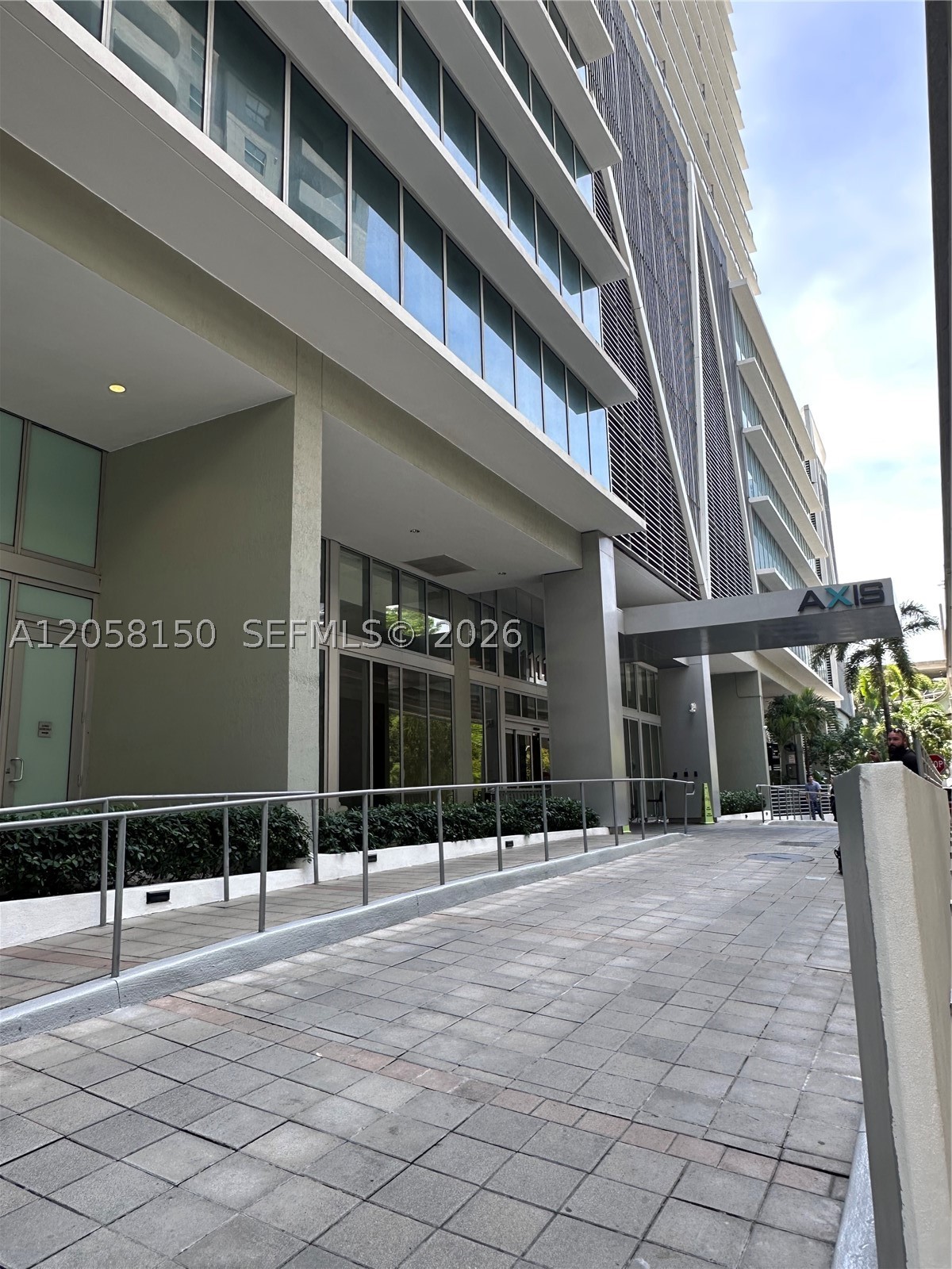 image Axis on Brickell North67