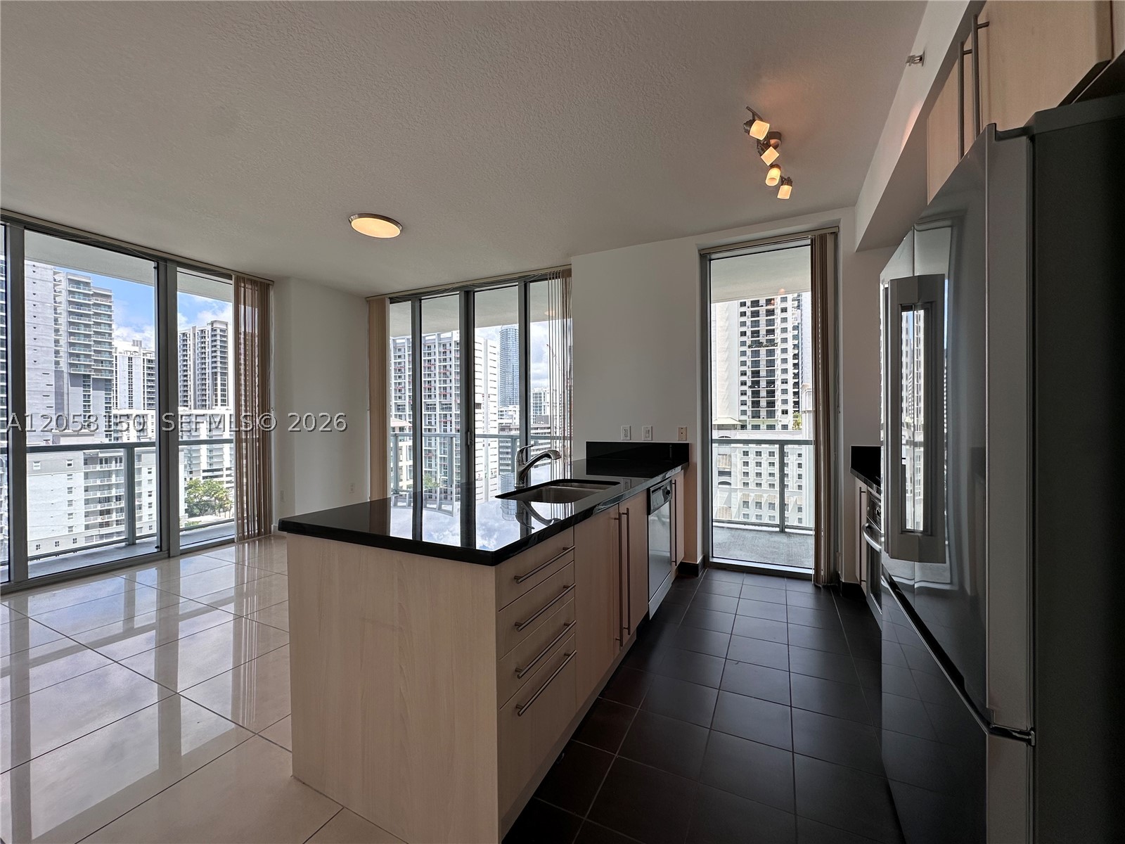 image Axis on Brickell North7