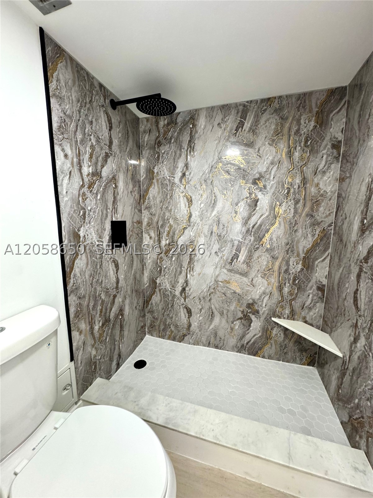 image Arlen House Condo9