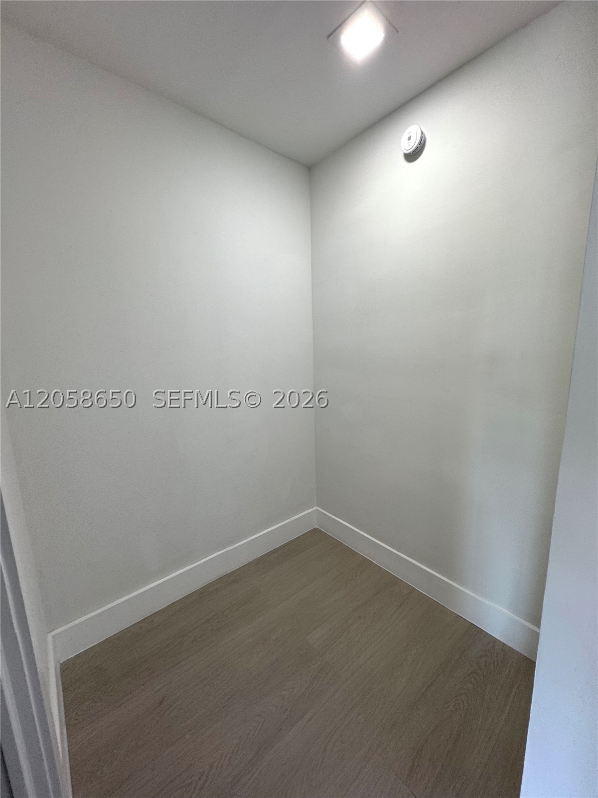 image Arlen House Condo4