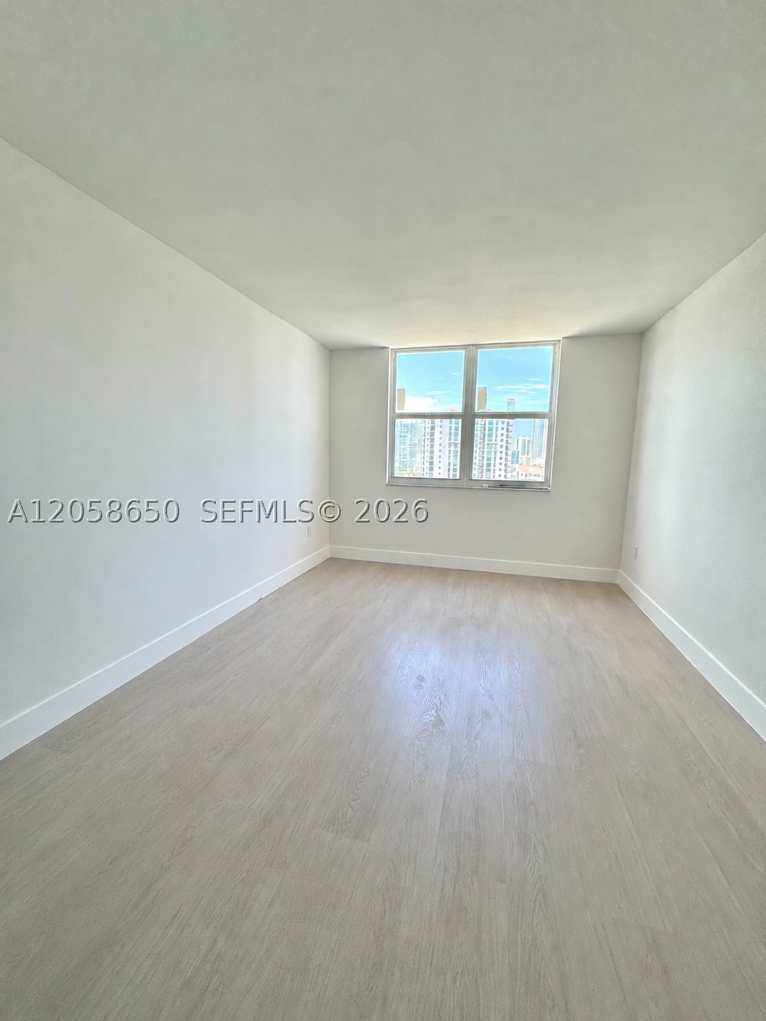 image Arlen House Condo7