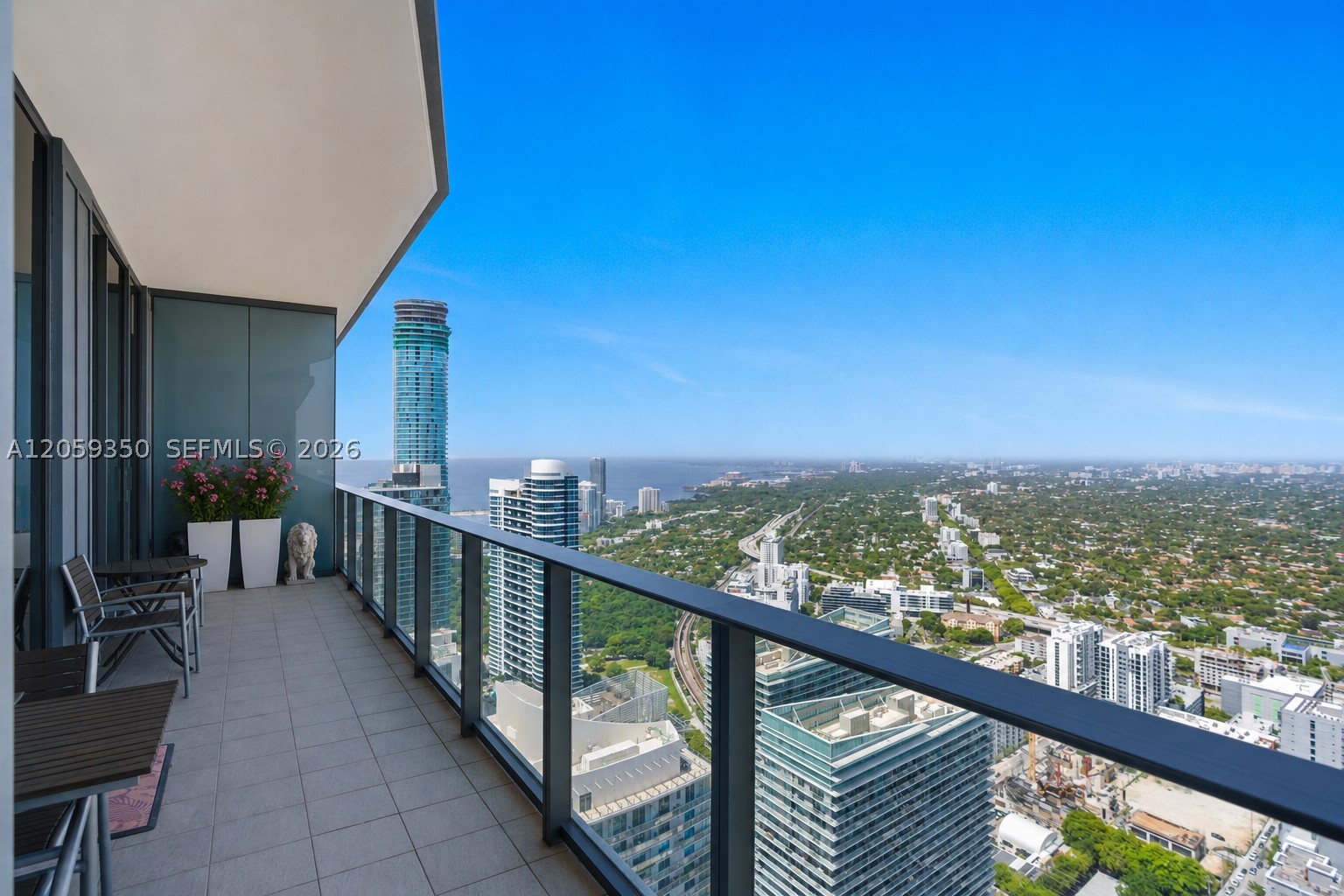 image Brickell Flatiron17