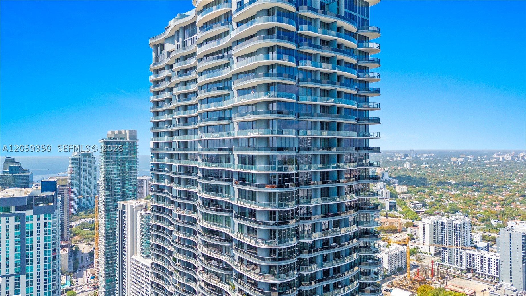 image Brickell Flatiron72