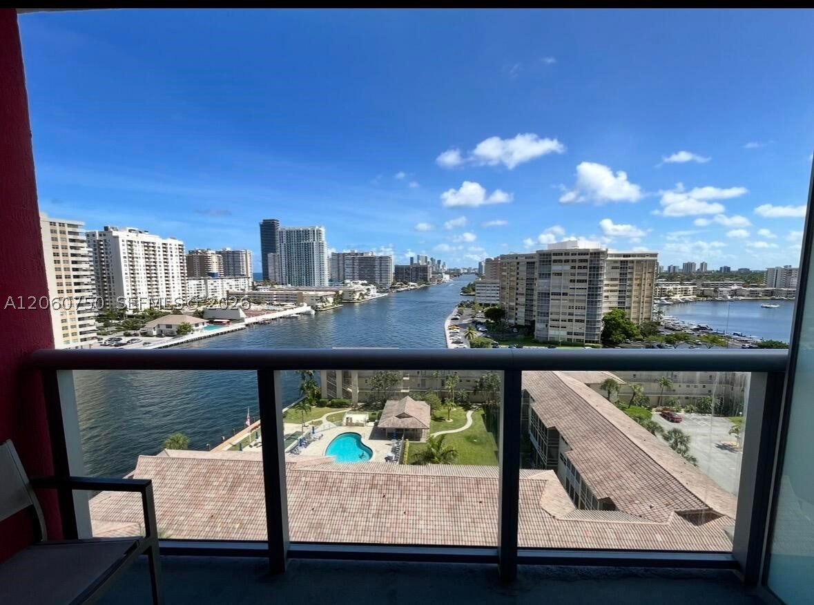 image Beachwalk Condominium16