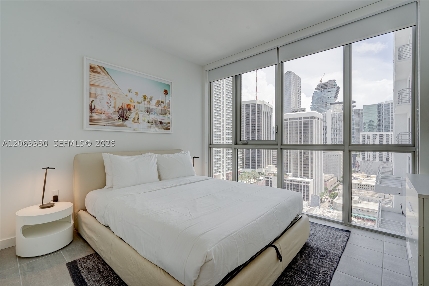 227 NE 2nd St #2500 Miami, FL 33132