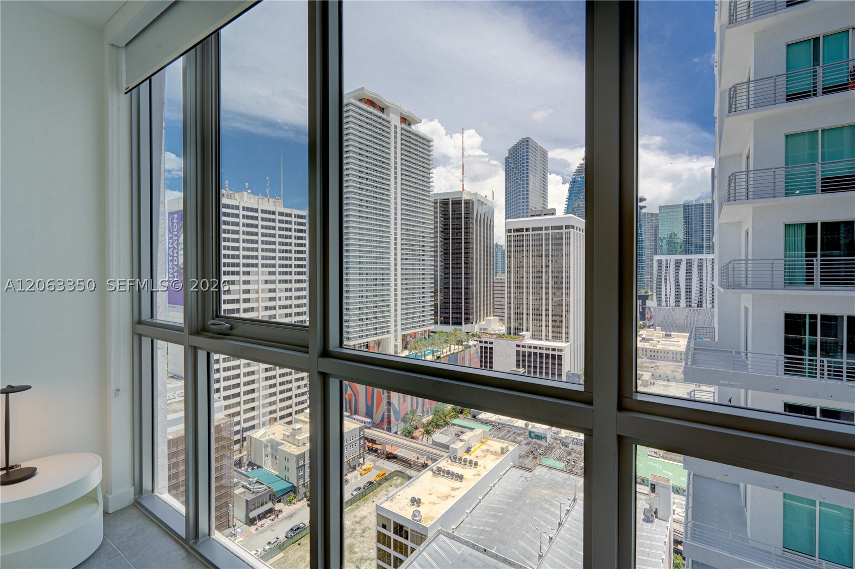 227 NE 2nd St #2500 Miami, FL 33132