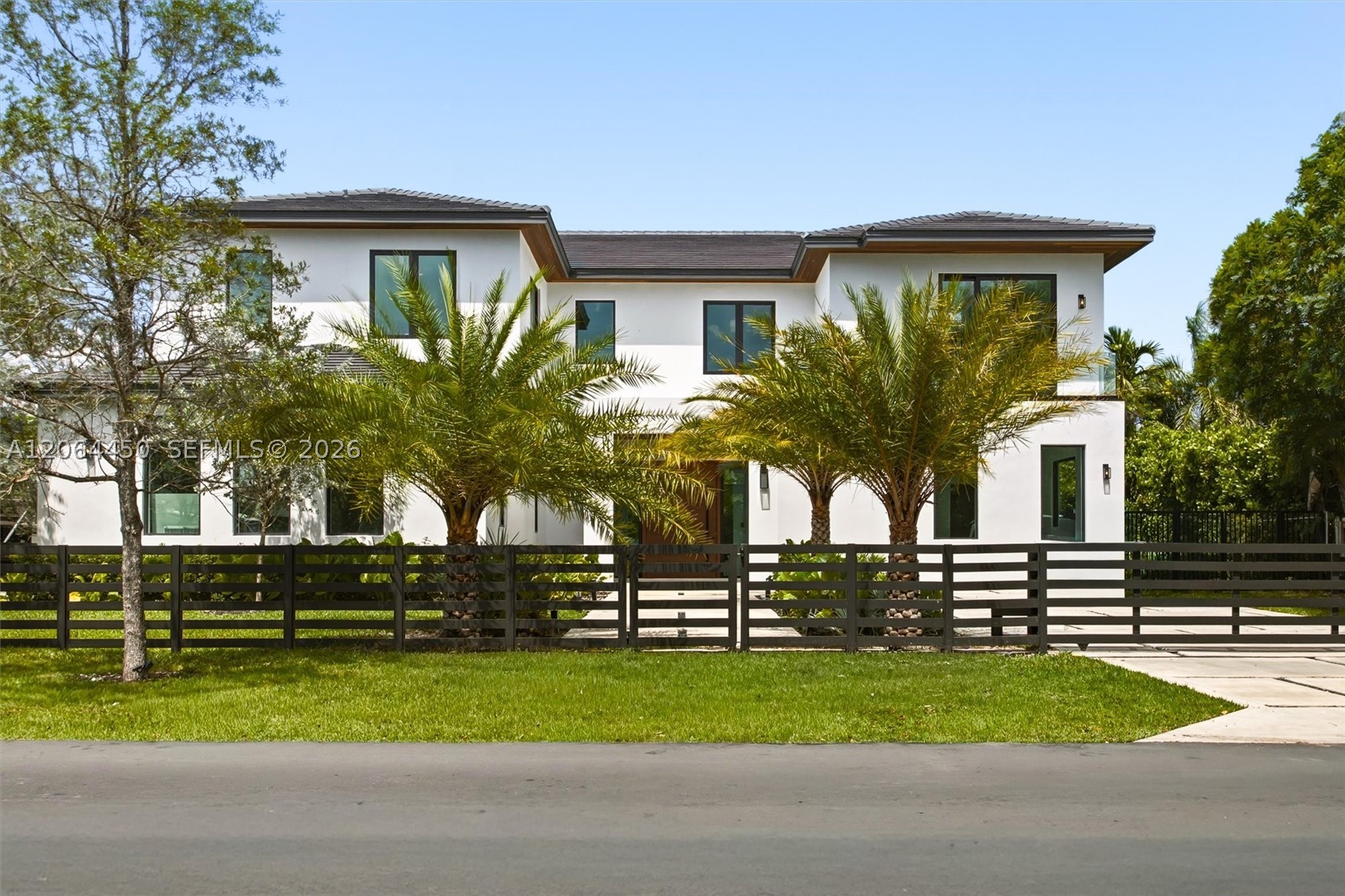 9840 SW 73rd Ct Pinecrest, FL 33156