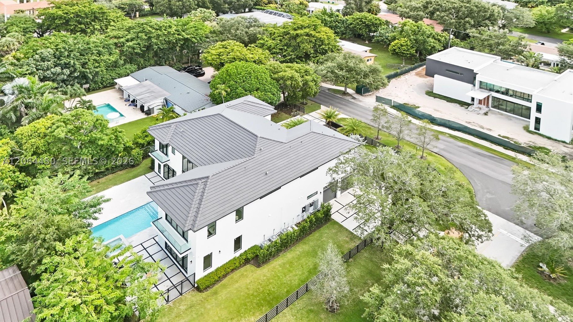 9840 SW 73rd Ct Pinecrest, FL 33156