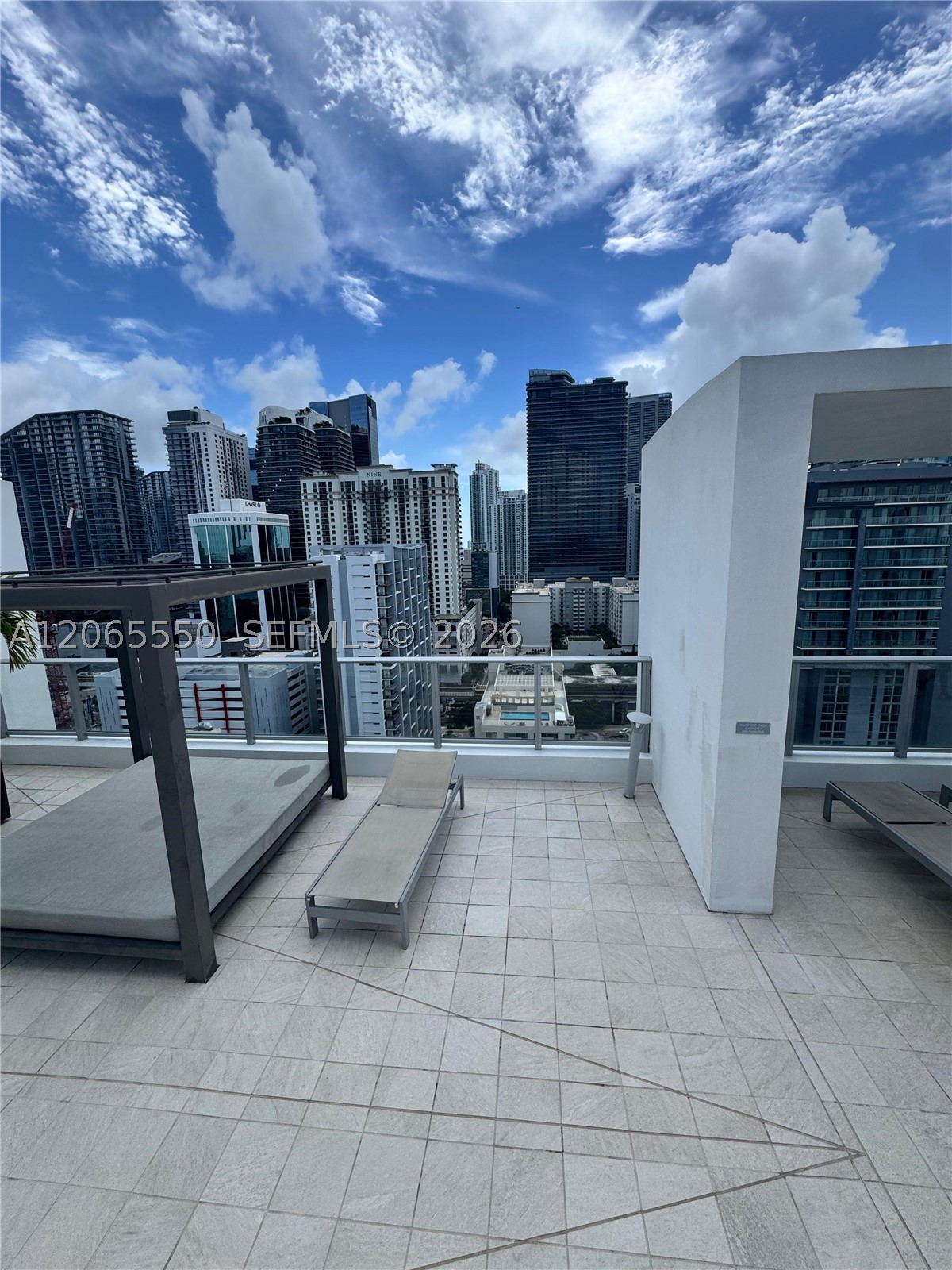 image Brickell Ten37