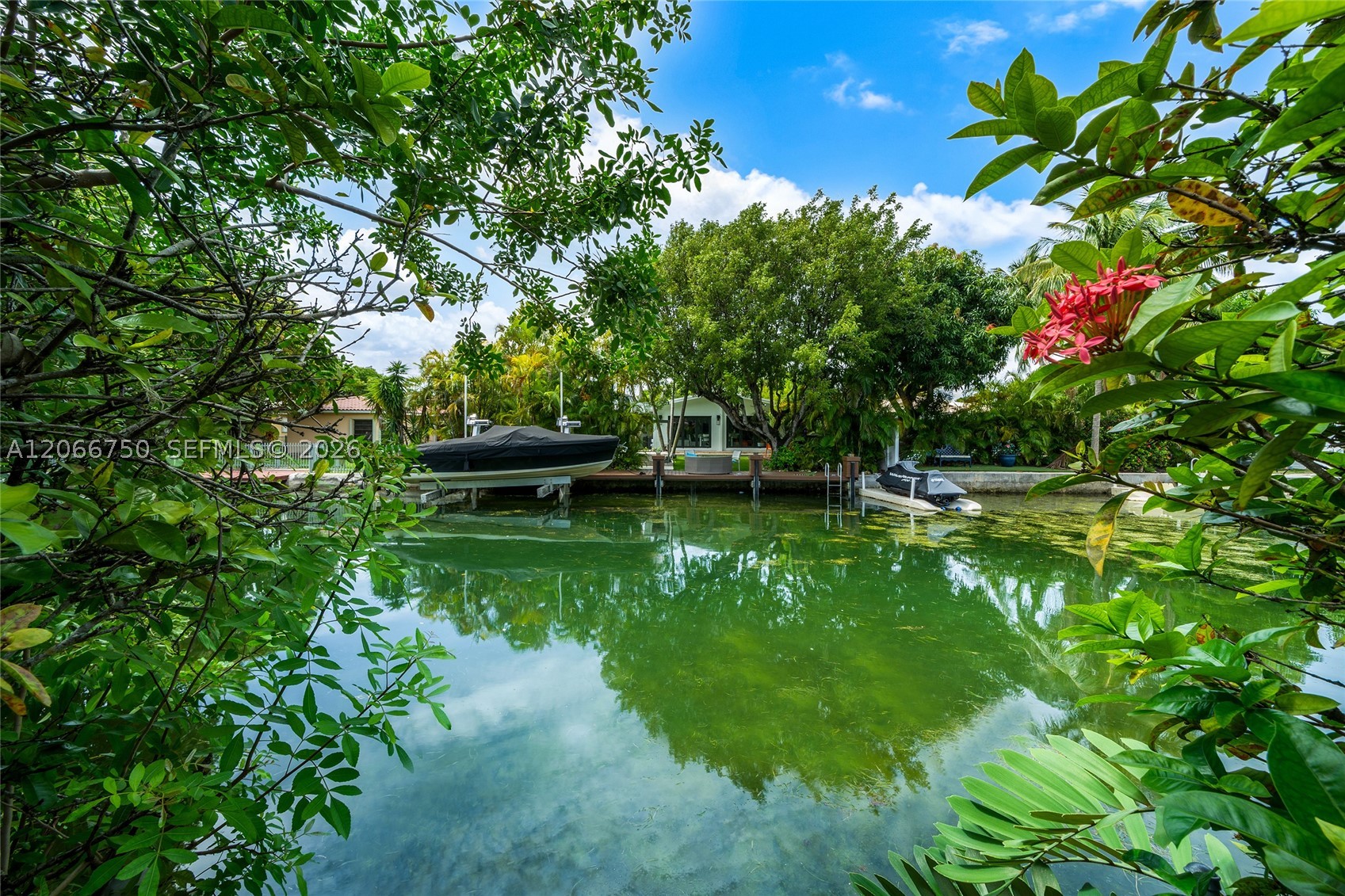 1860 Cleveland Rd Miami Beach, FL 33141