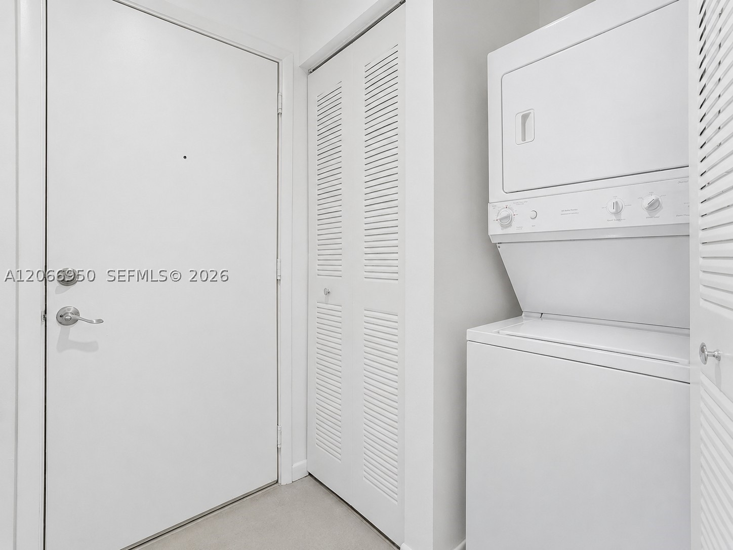 image Loft Downtown I13