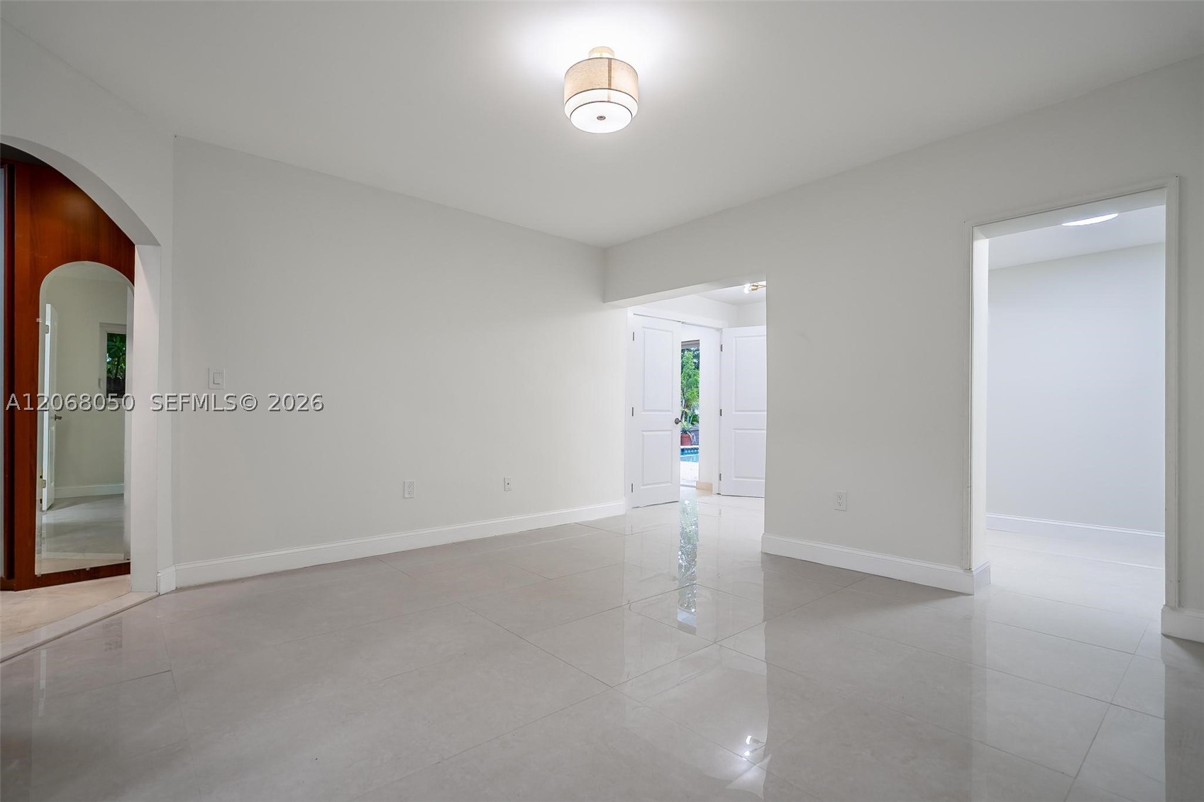 1710 Cleveland Rd Miami Beach, FL 33141