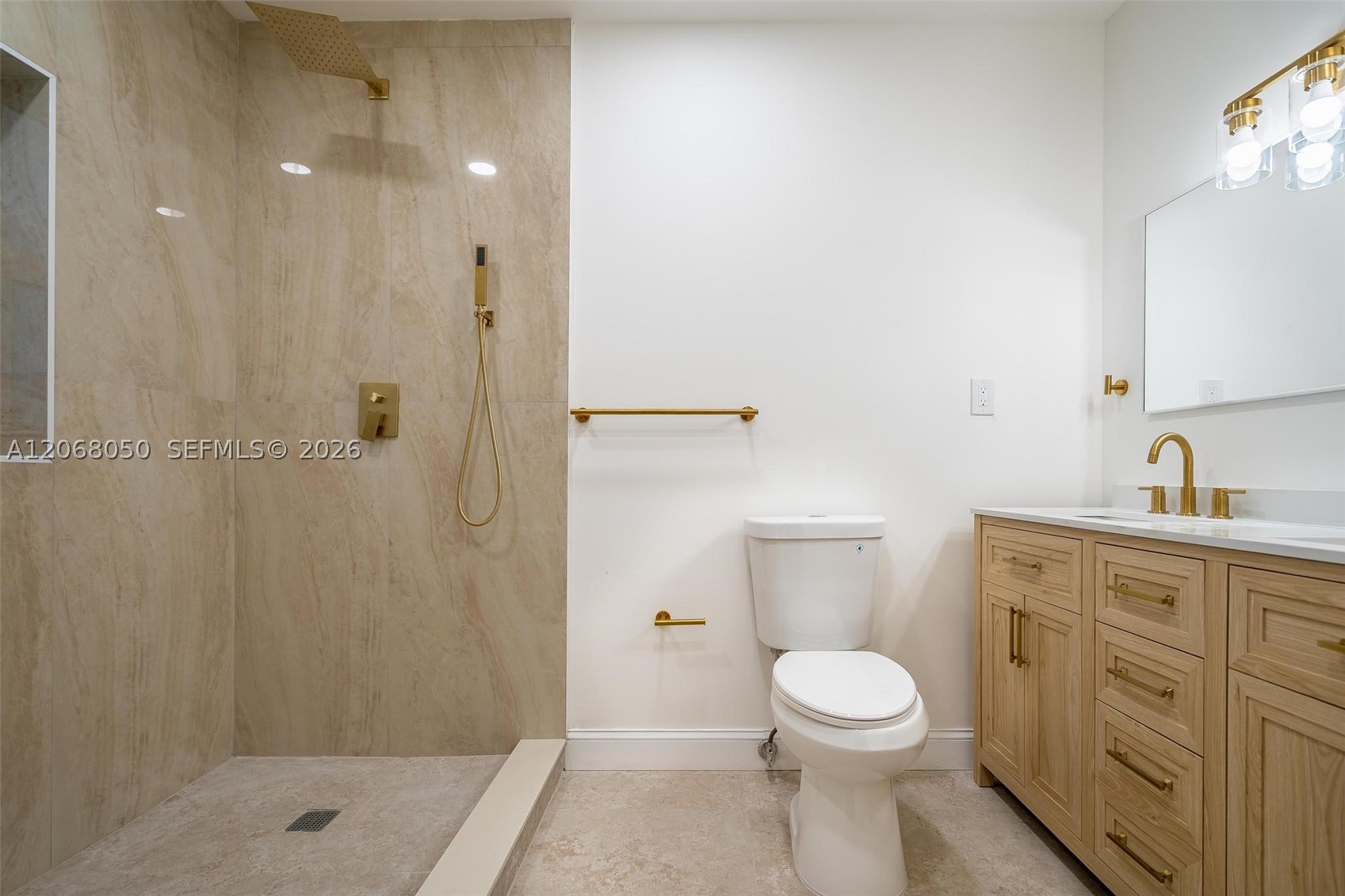 1710 Cleveland Rd Miami Beach, FL 33141