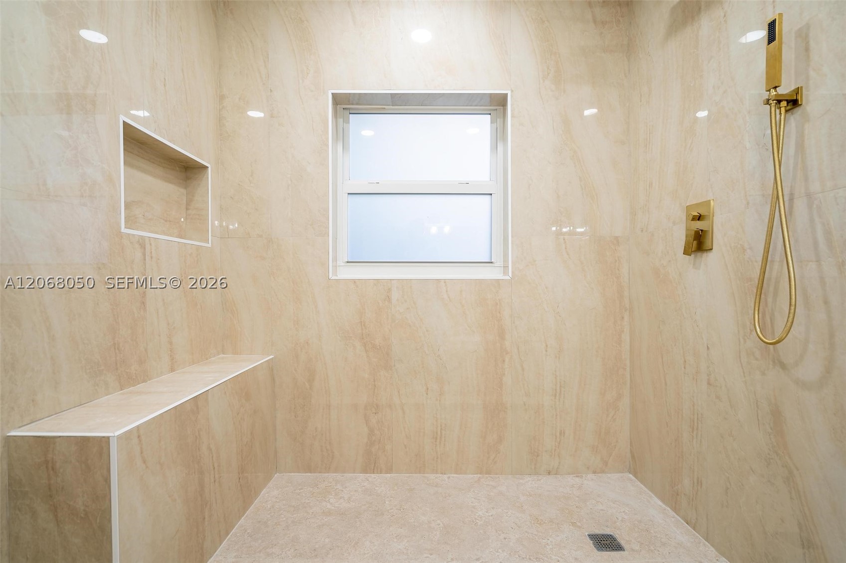1710 Cleveland Rd Miami Beach, FL 33141