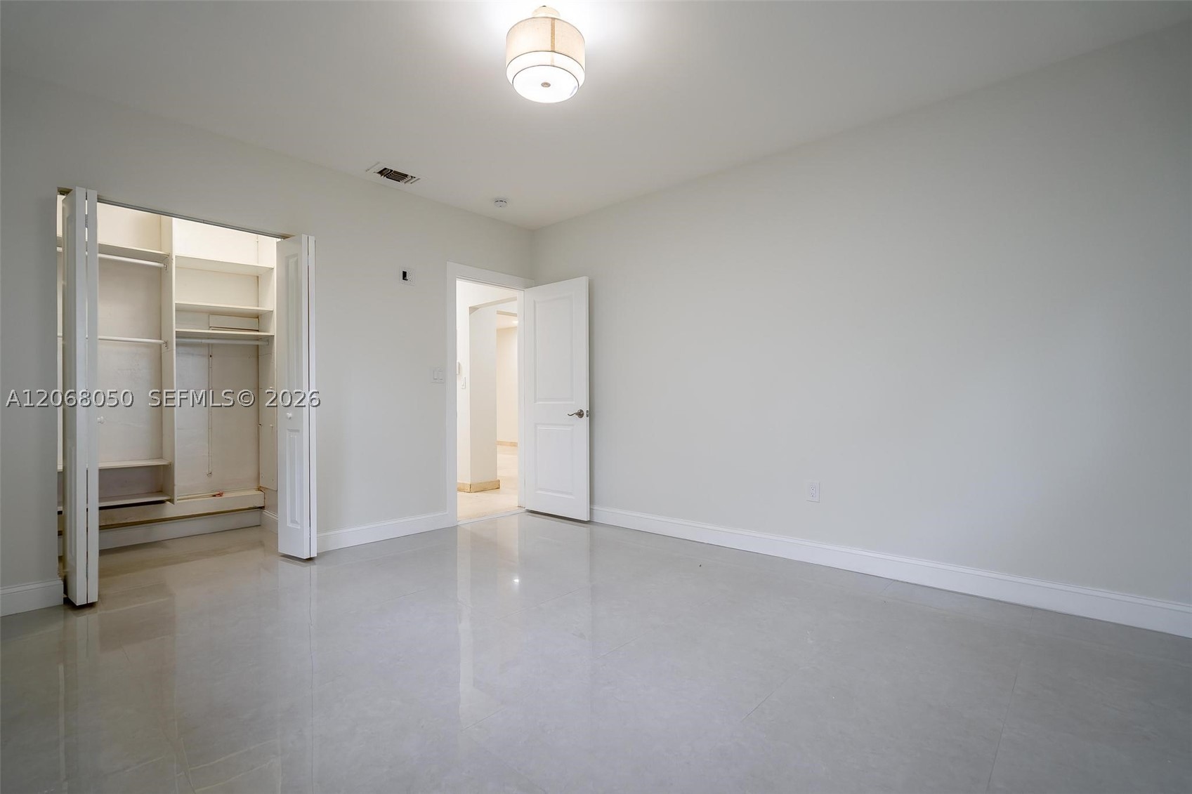 1710 Cleveland Rd Miami Beach, FL 33141