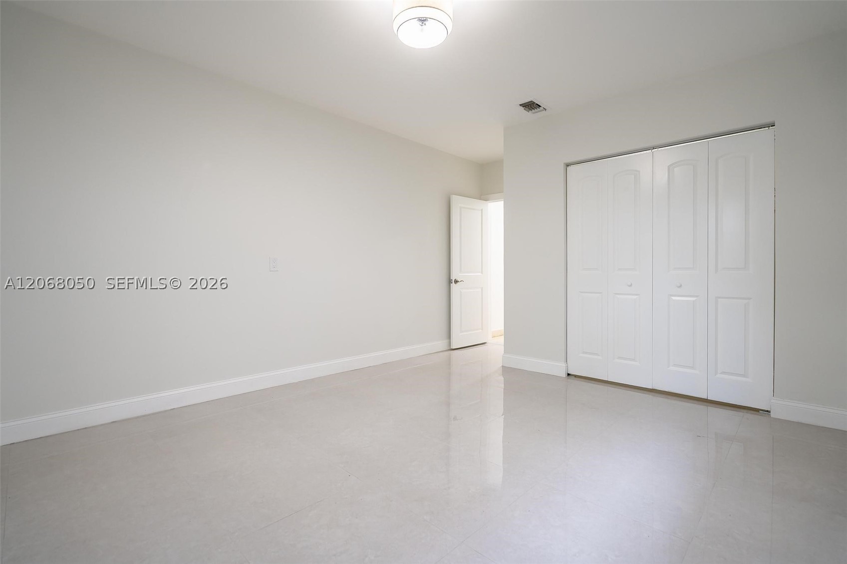 1710 Cleveland Rd Miami Beach, FL 33141