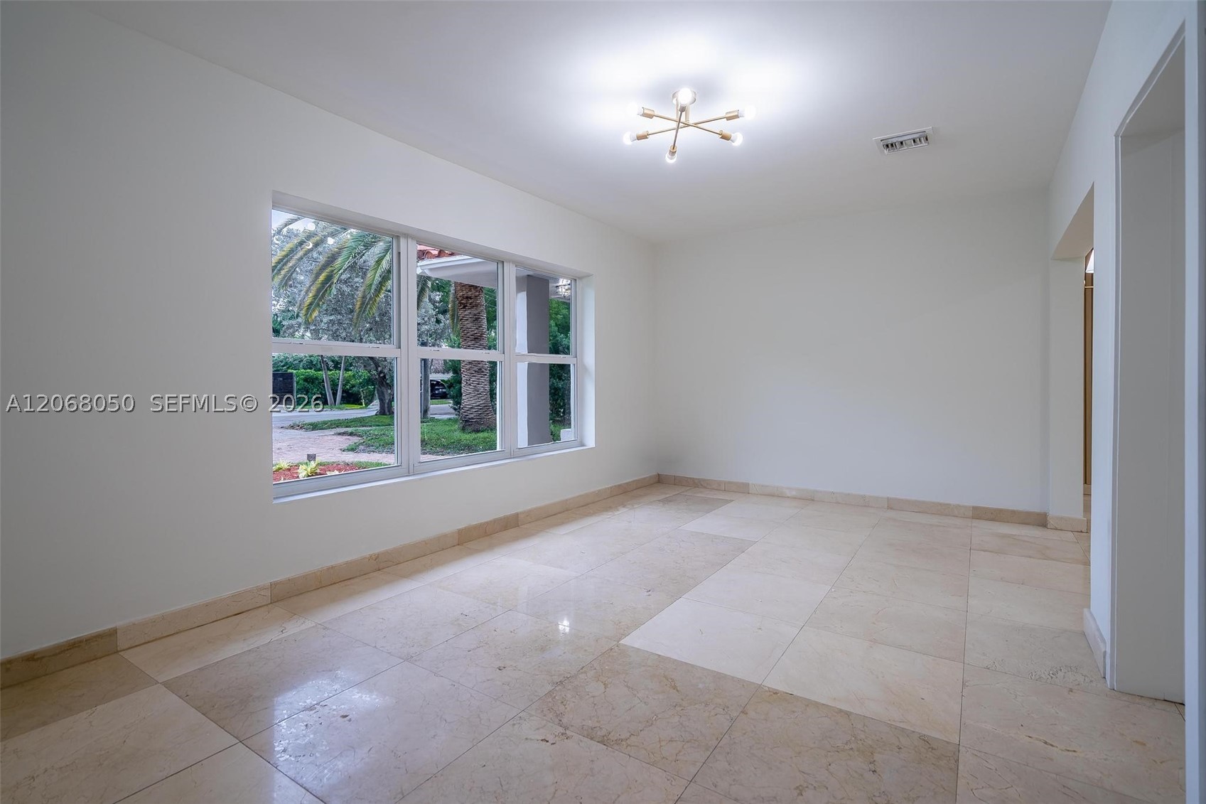 1710 Cleveland Rd Miami Beach, FL 33141