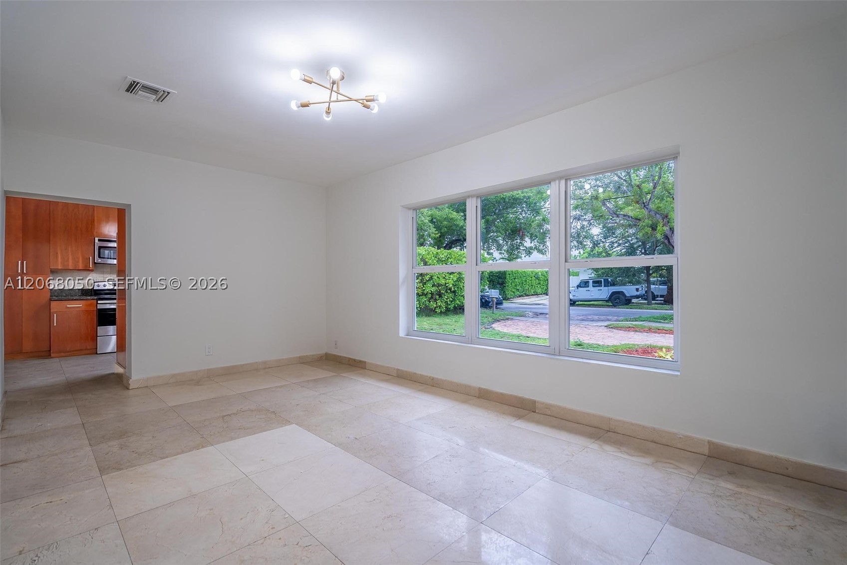 1710 Cleveland Rd Miami Beach, FL 33141