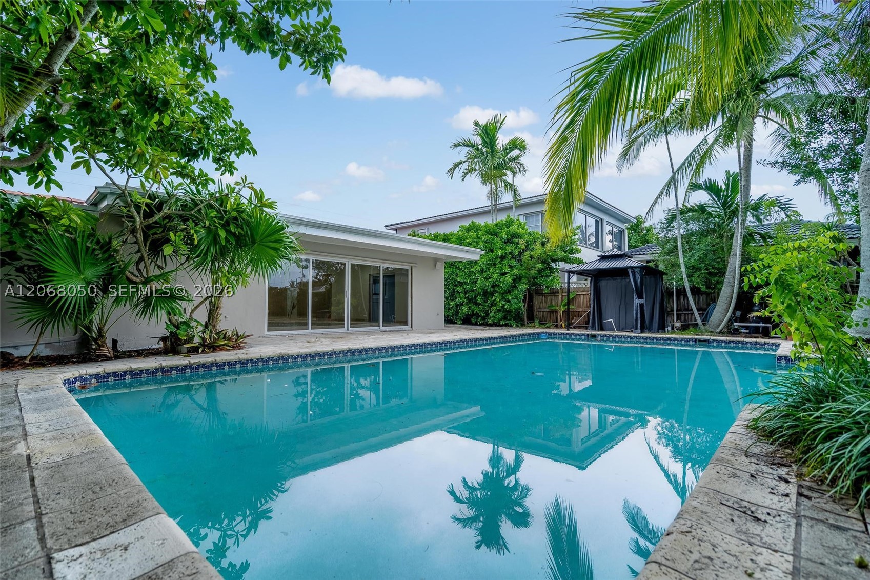 1710 Cleveland Rd Miami Beach, FL 33141