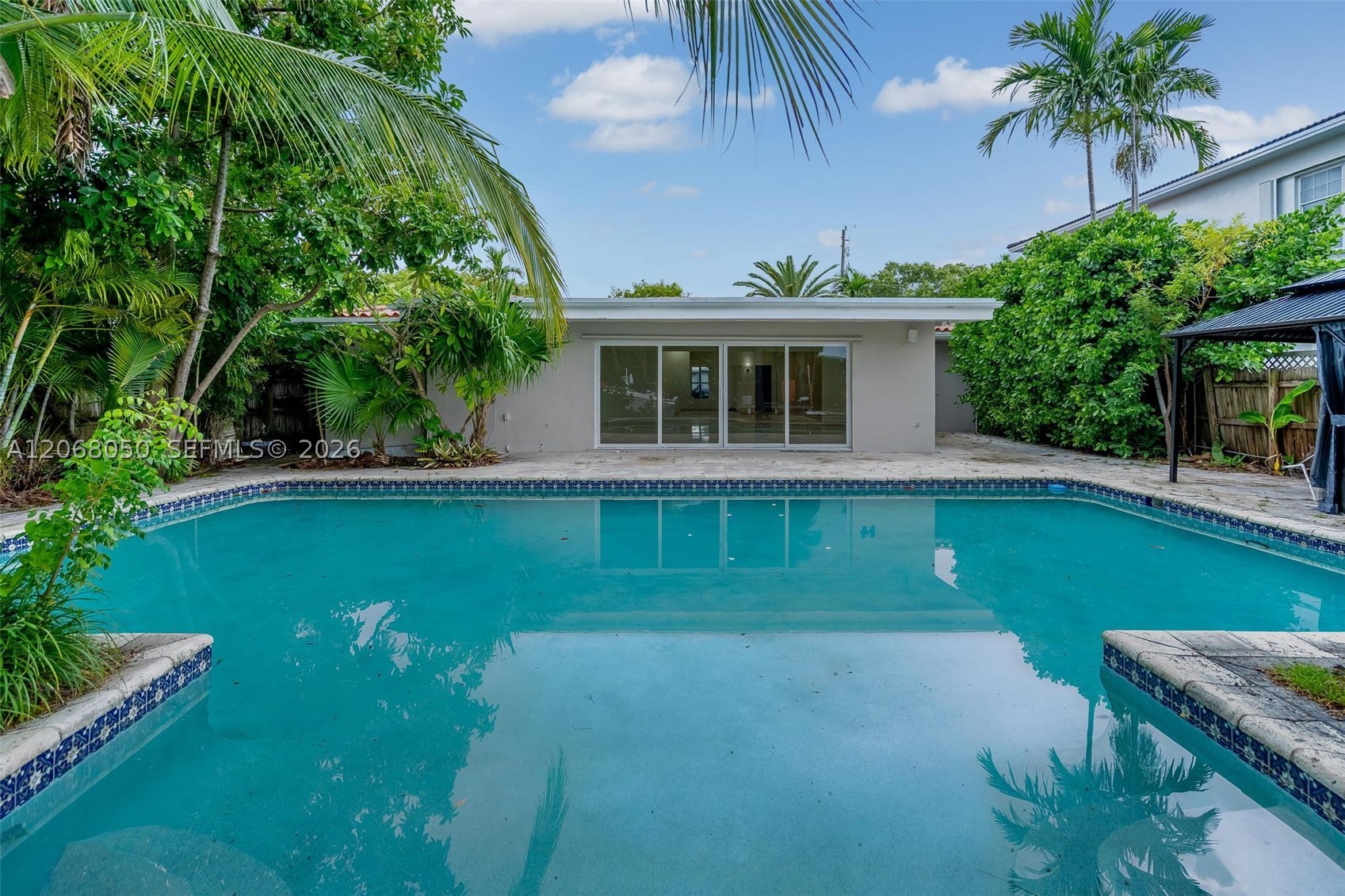 1710 Cleveland Rd Miami Beach, FL 33141