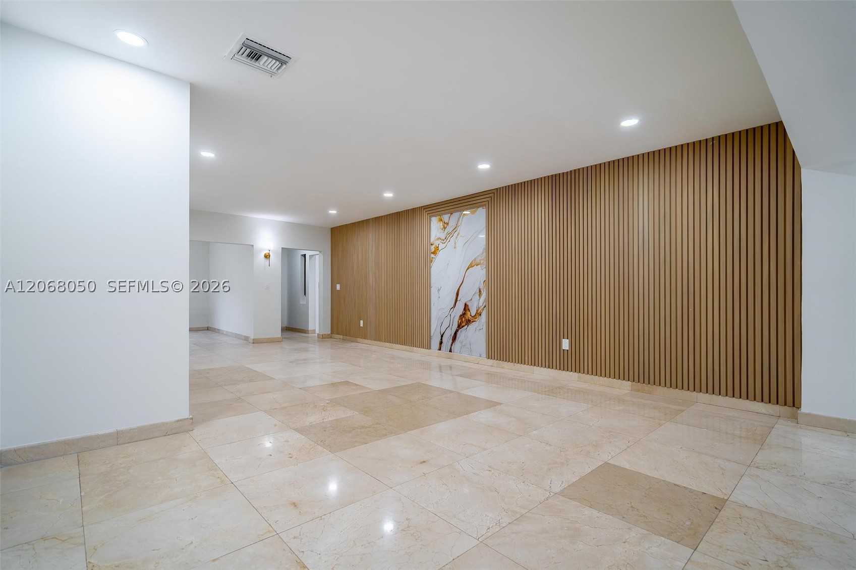 1710 Cleveland Rd Miami Beach, FL 33141