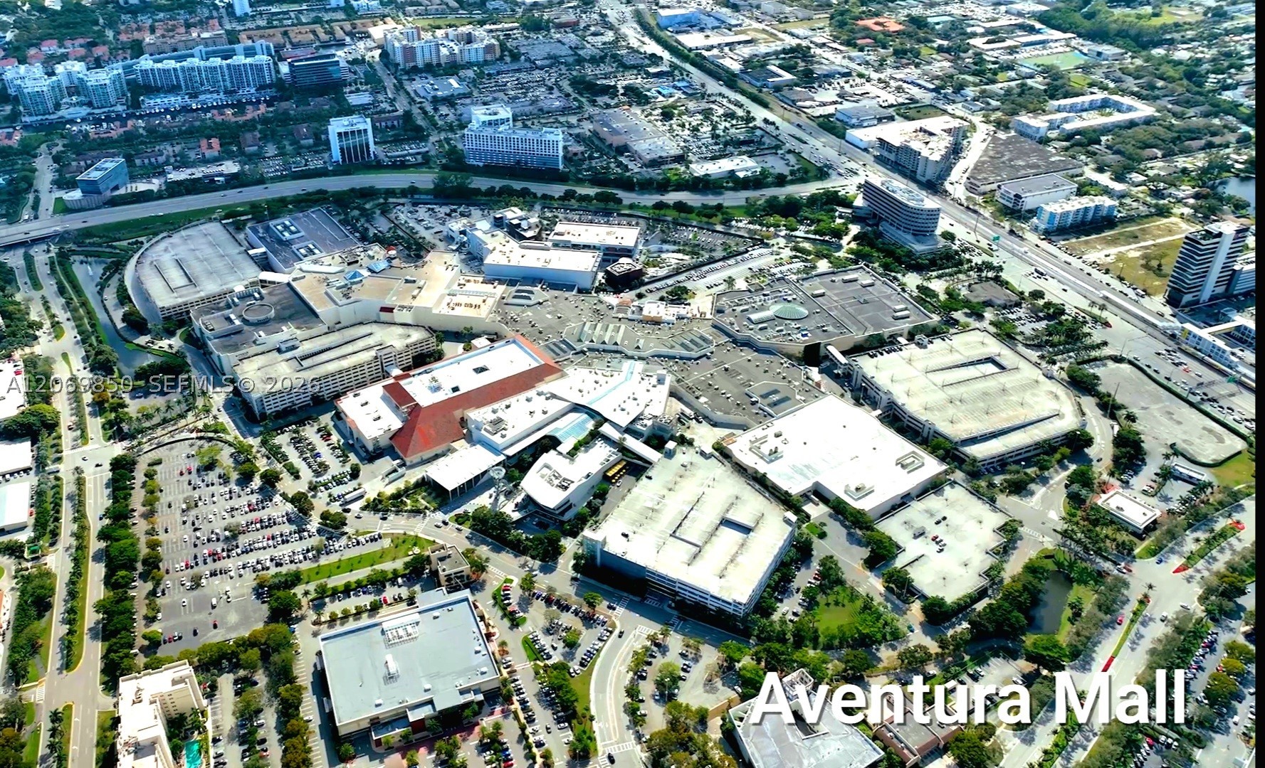image The Venture at Aventura11