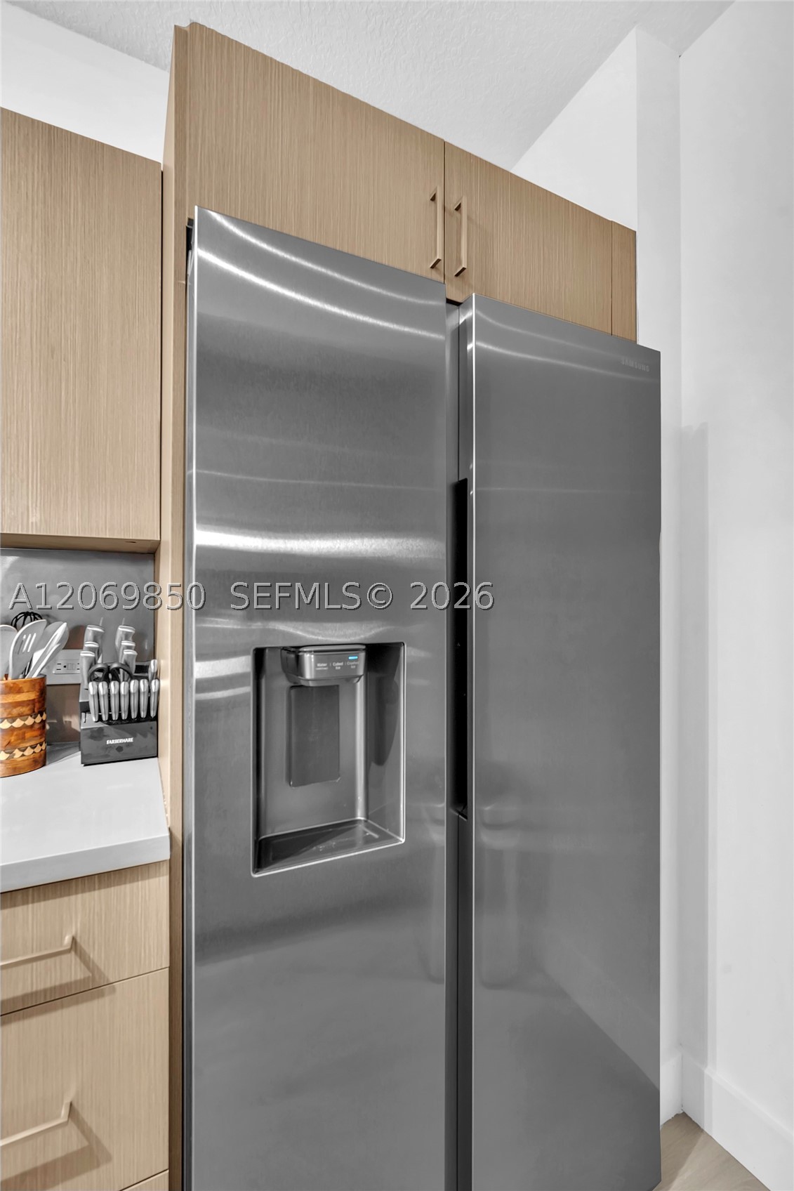 image The Venture at Aventura23
