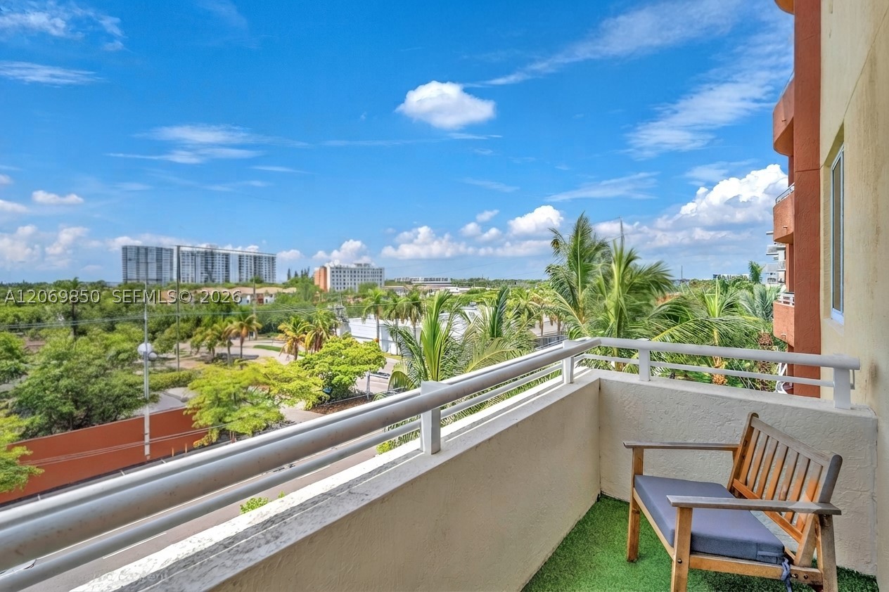 image The Venture at Aventura29