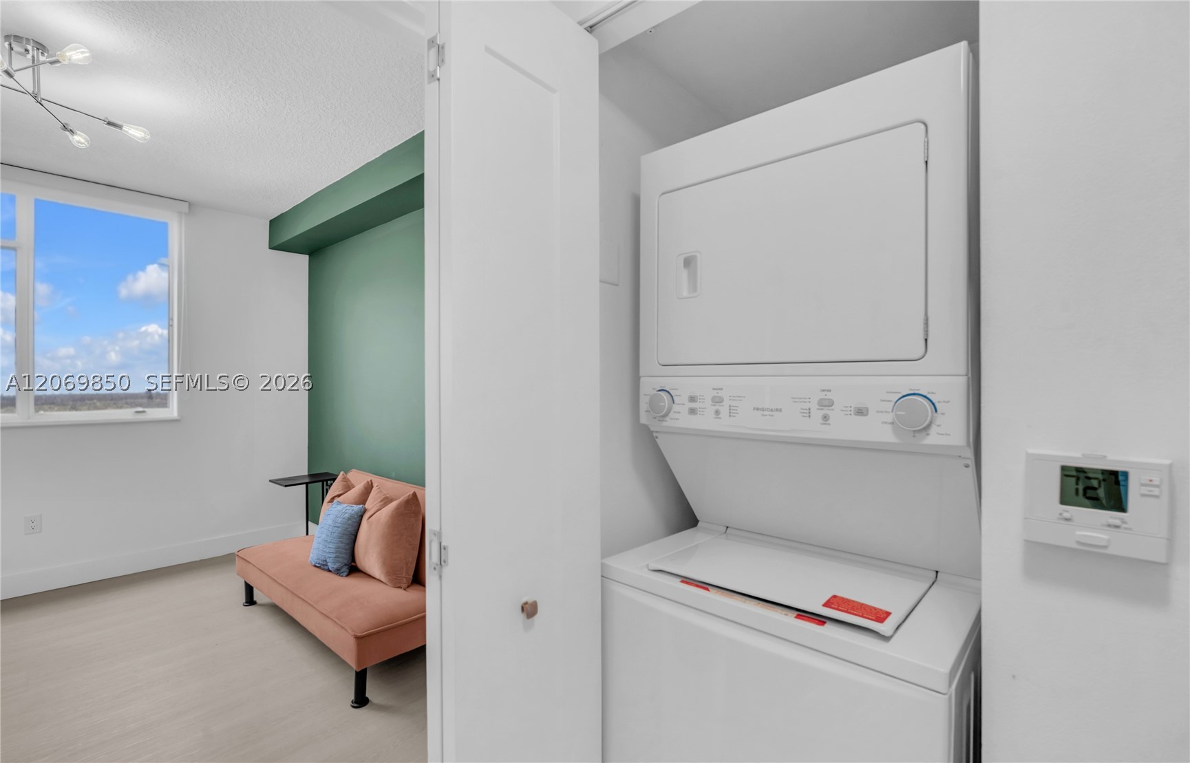 image The Venture at Aventura30