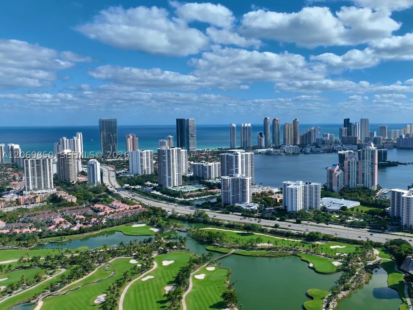 image The Venture at Aventura36
