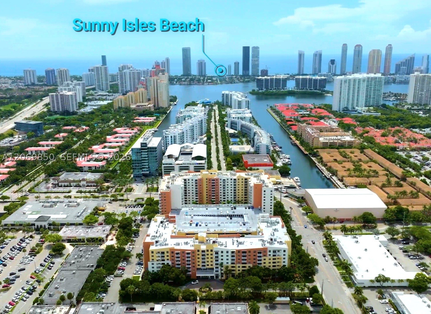 image The Venture at Aventura38