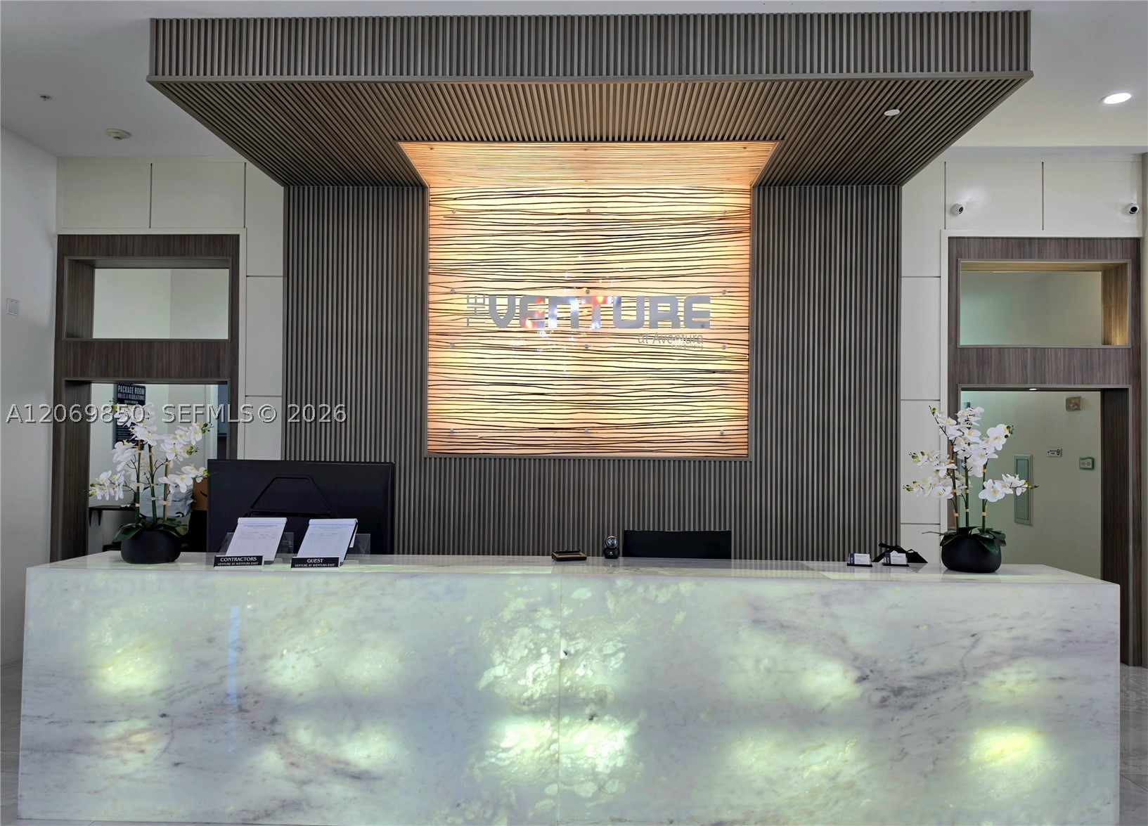 image The Venture at Aventura41